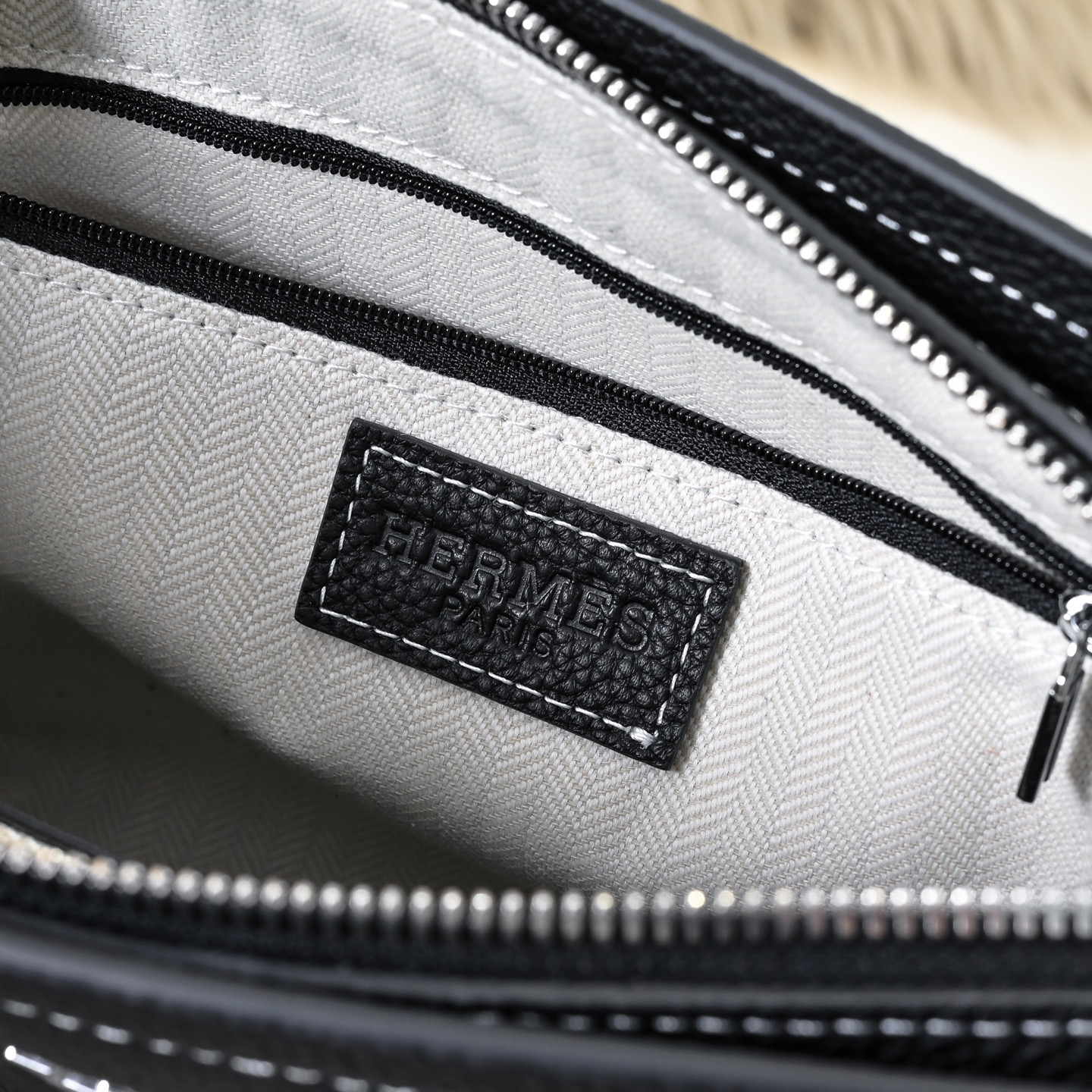 Hermes 에르메스 남성 가죽 클러치백 8