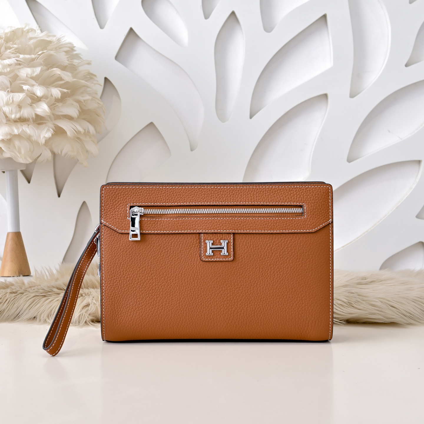 Hermes 에르메스 H 로고 남성 소가죽 클러치백 1
