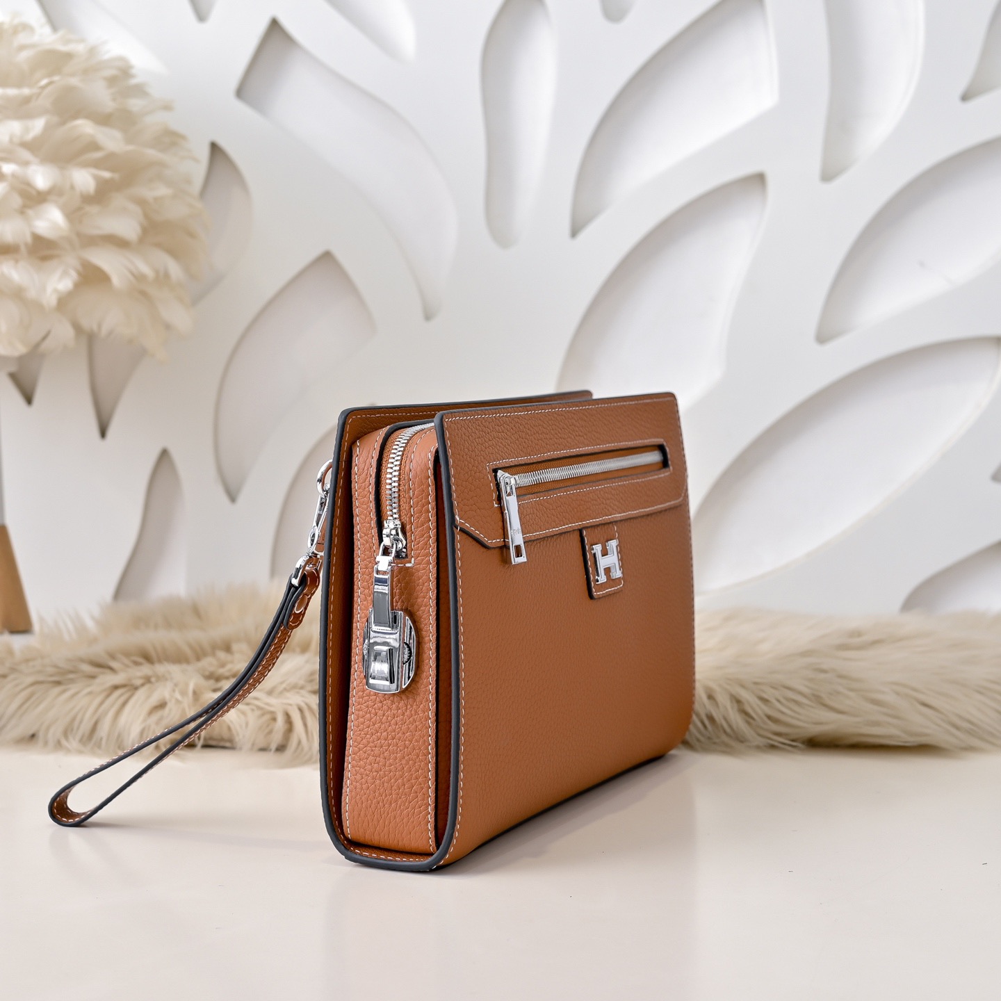 Hermes 에르메스 H 로고 남성 소가죽 클러치백 2