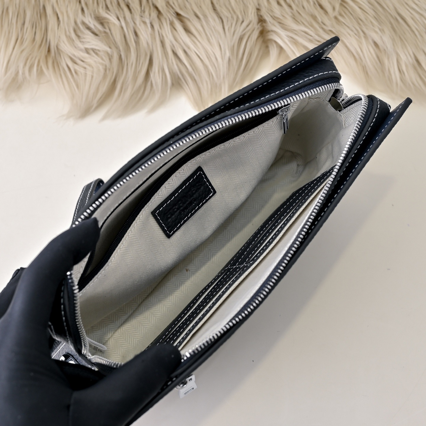 Hermes 에르메스 남성 가죽 클러치백 9