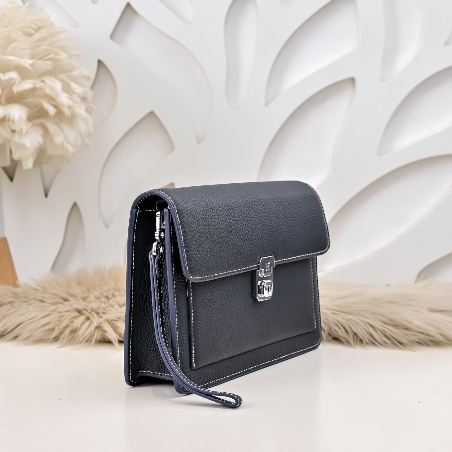 Hermes 에르메스 남성 소가죽 클러치백 2