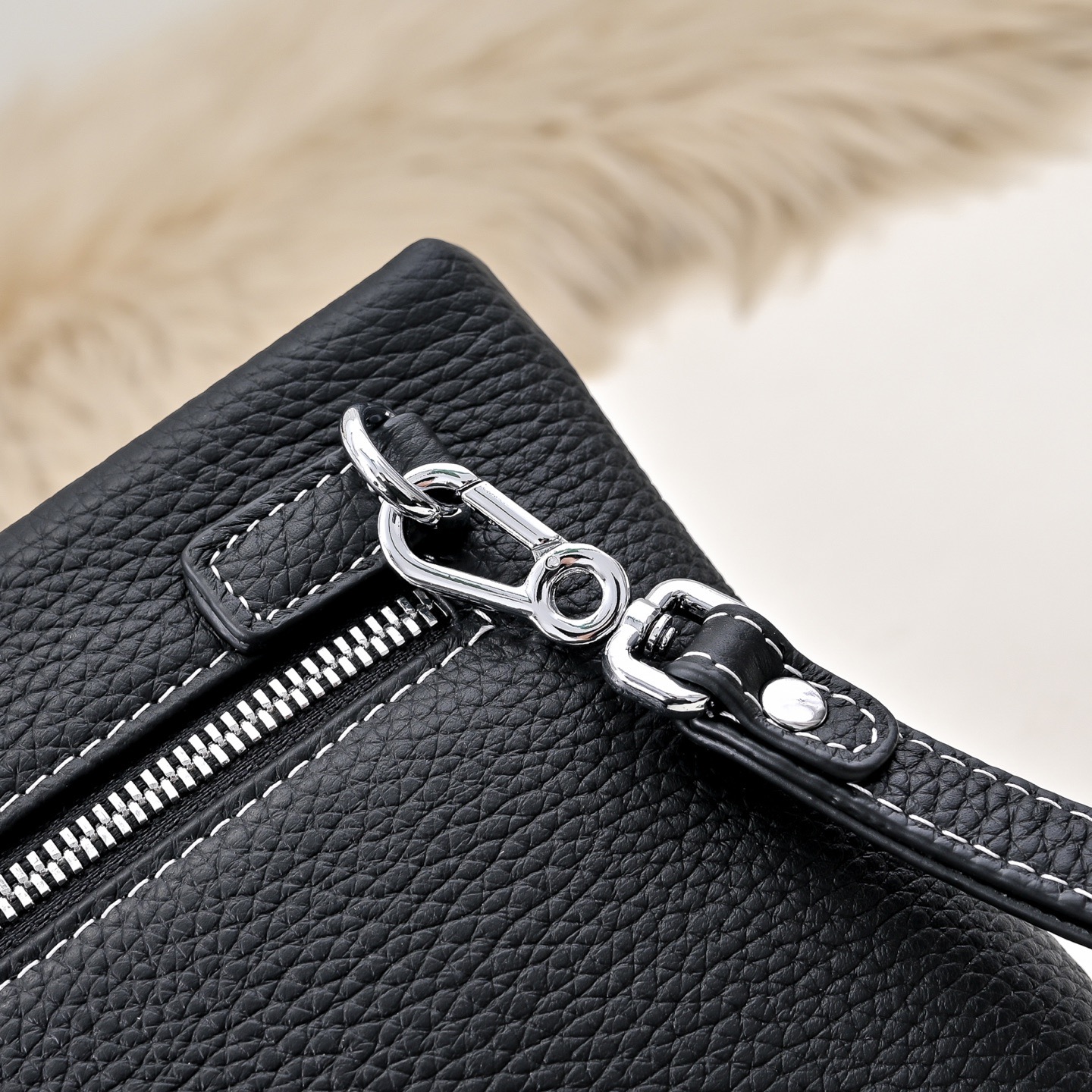 Hermes 에르메스 남성 가죽 스트랩 클러치백 블랙 5