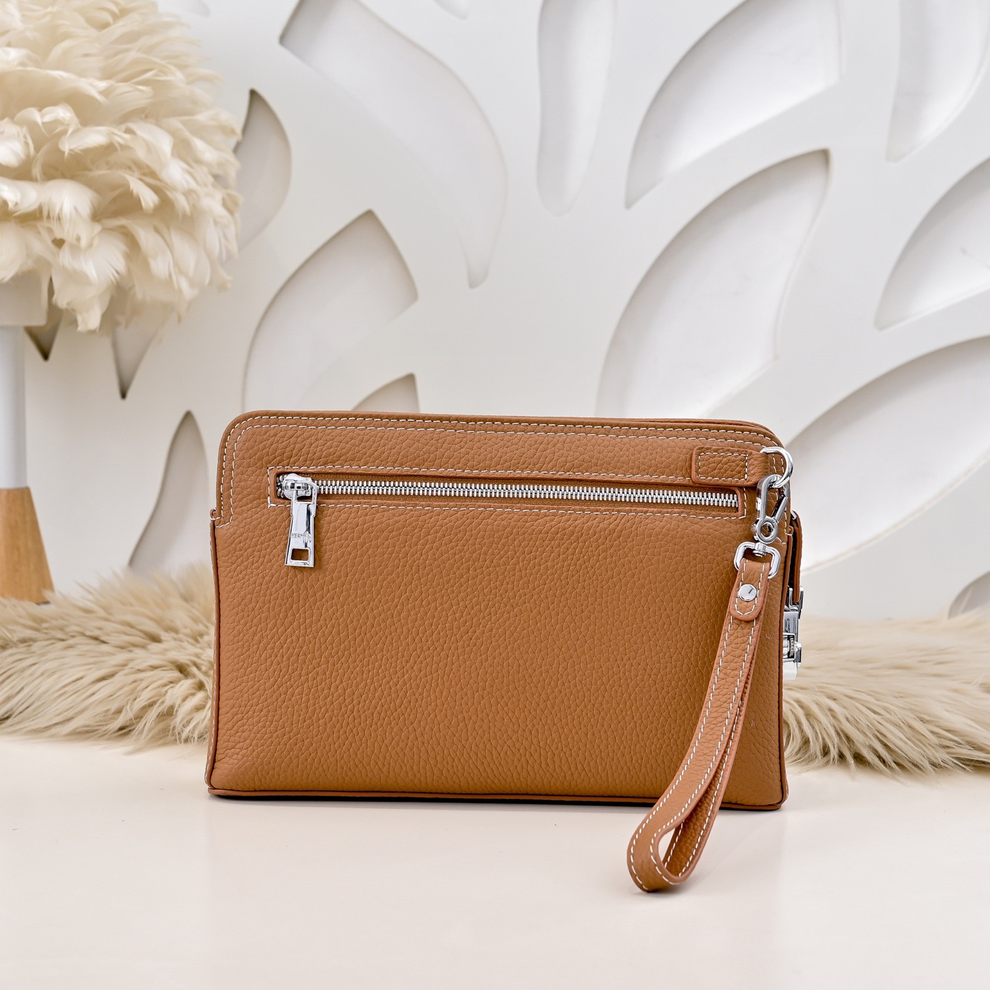 Hermes 에르메스 펀칭 H 로고 남성 소가죽 클러치백 3