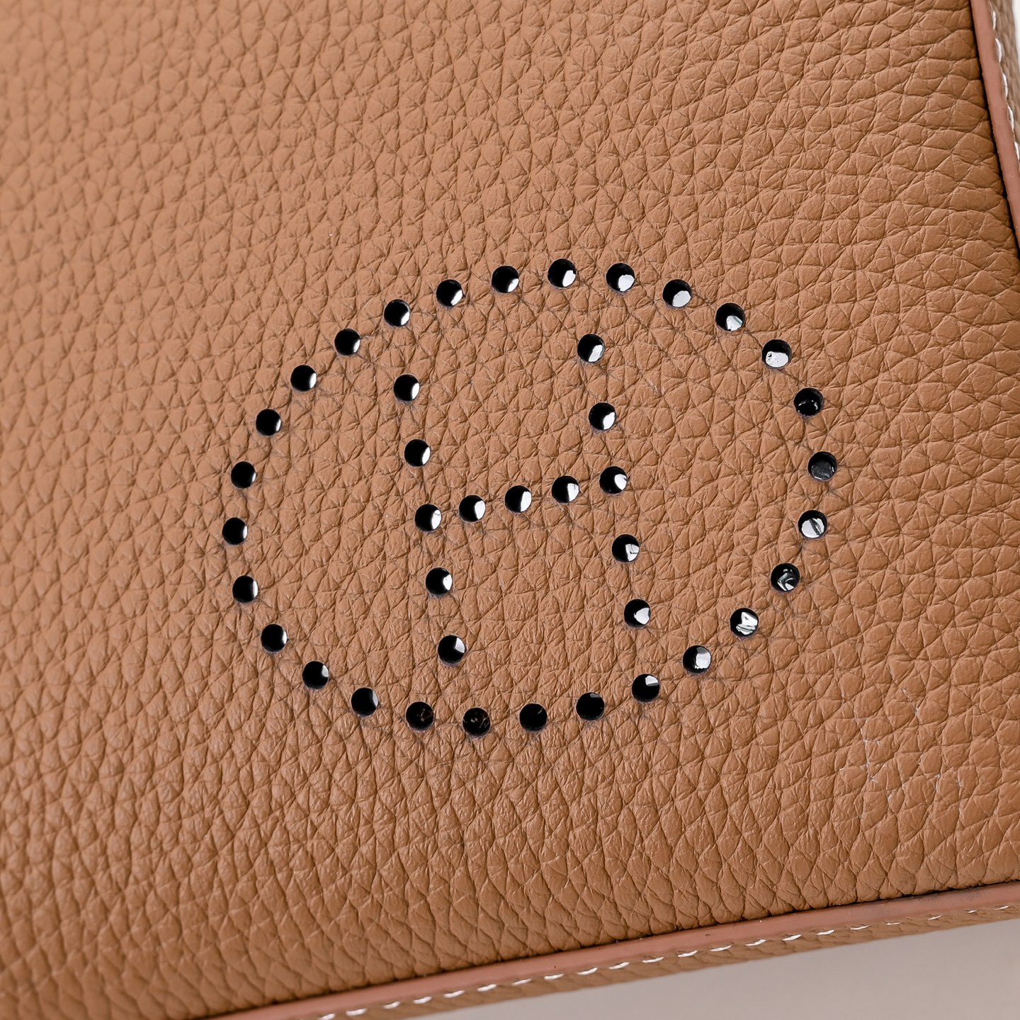 Hermes 에르메스 펀칭 H 로고 남성 소가죽 클러치백 4