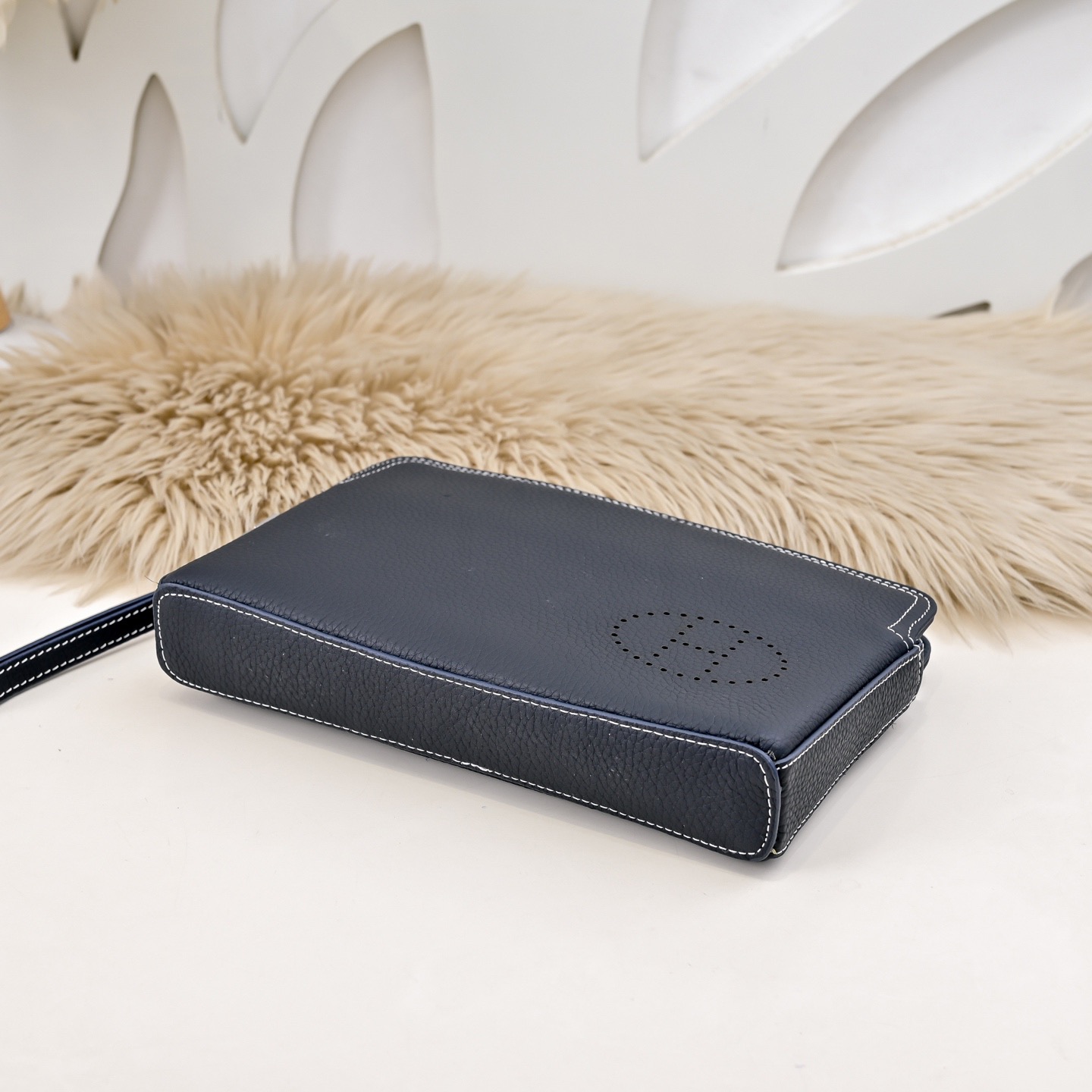 Hermes 에르메스 펀칭 H 로고 남성 소가죽 클러치백 7