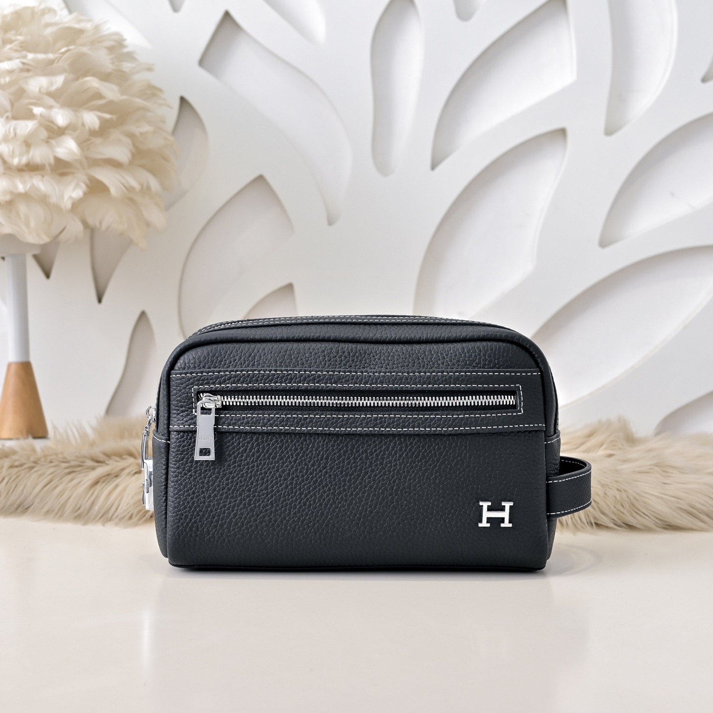 Hermes 에르메스 남성 소가죽 클러치백 블랙 1