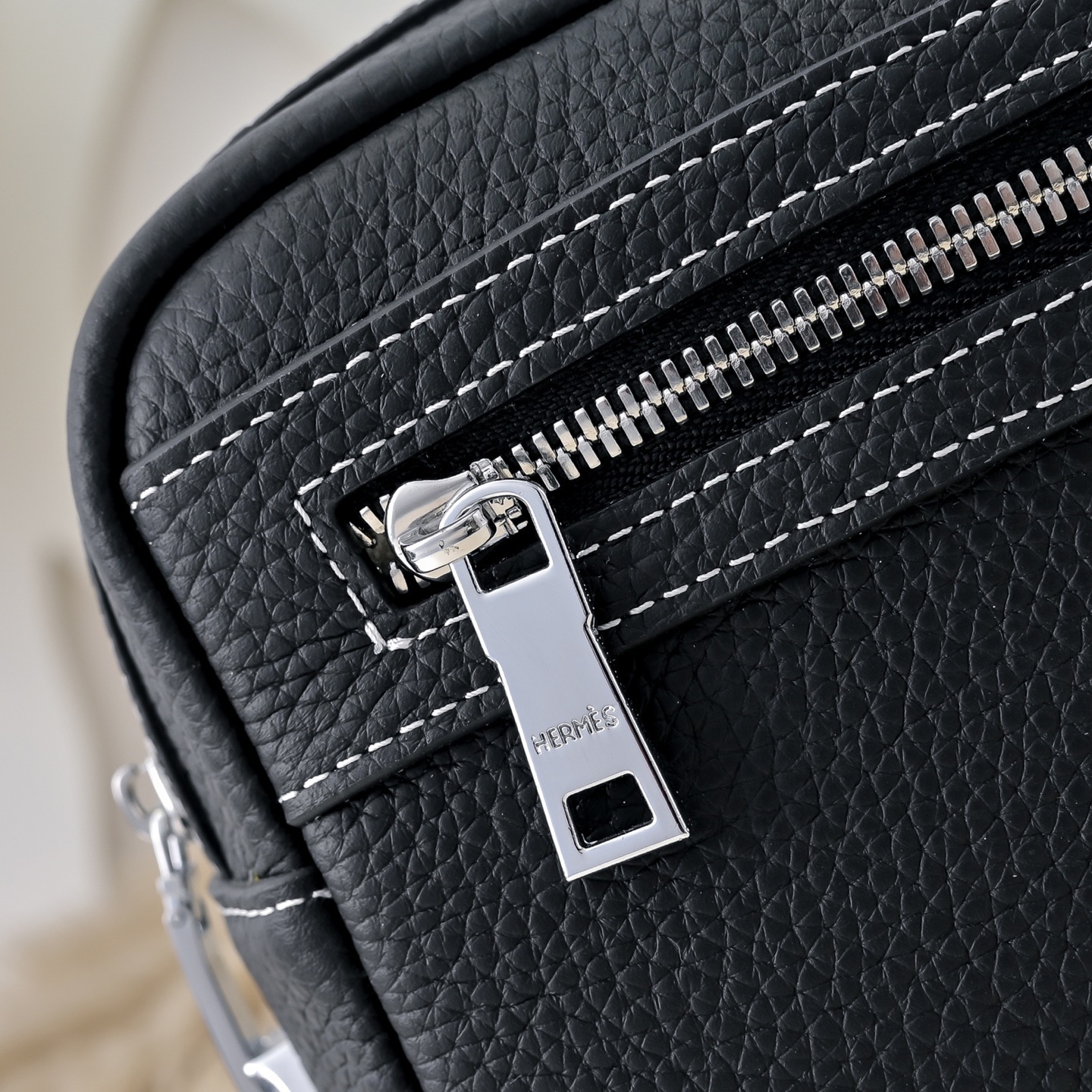 Hermes 에르메스 남성 소가죽 클러치백 블랙 6