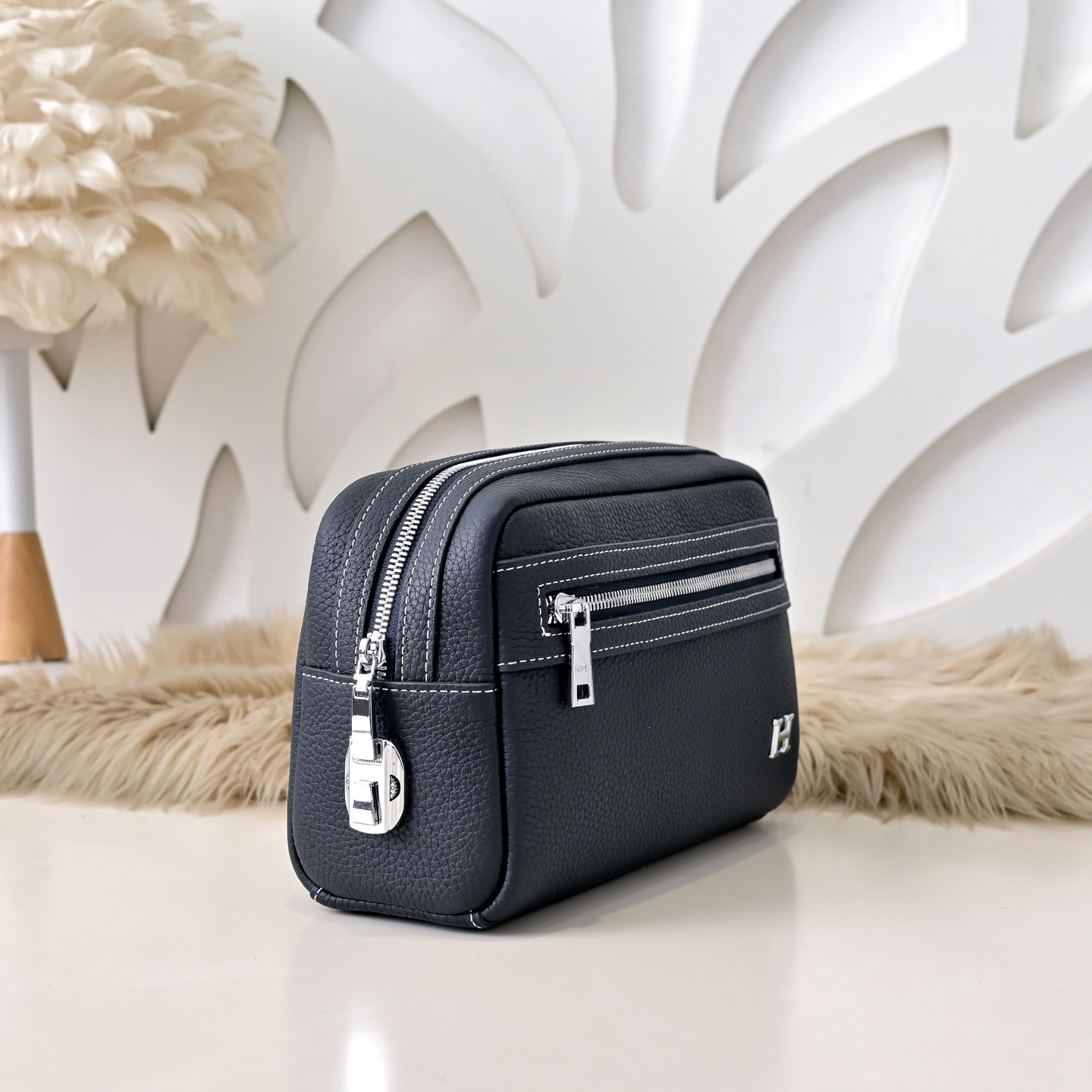 Hermes 에르메스 남성 소가죽 스트랩 클러치백 2