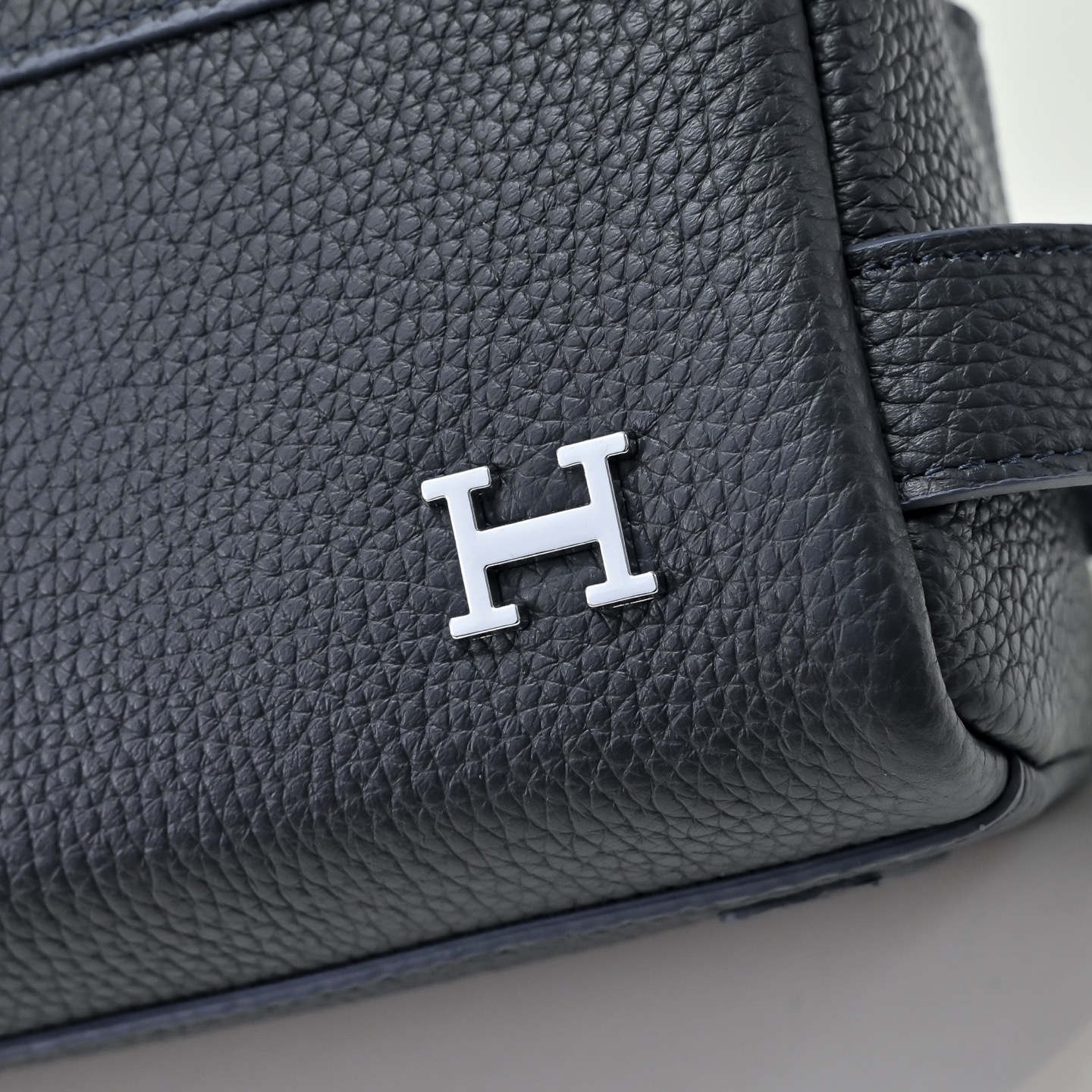 Hermes 에르메스 남성 소가죽 지퍼 클러치백 4