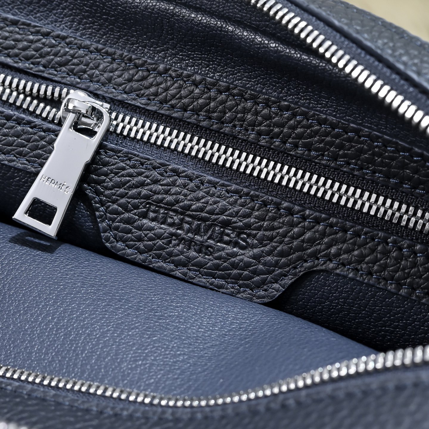 Hermes 에르메스 남성 소가죽 지퍼 클러치백 8