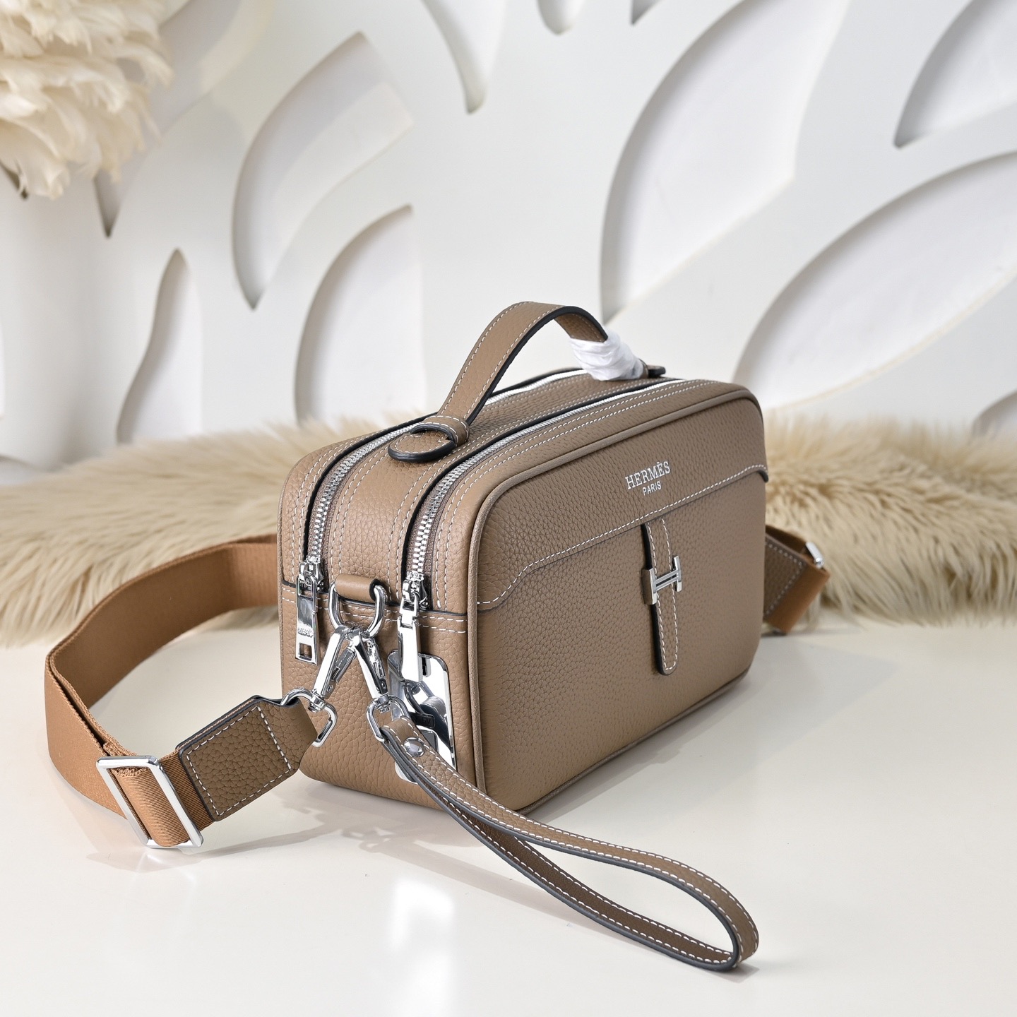 Hermes 에르메스 남성 토고 레더 크로스바디 클러치백 2