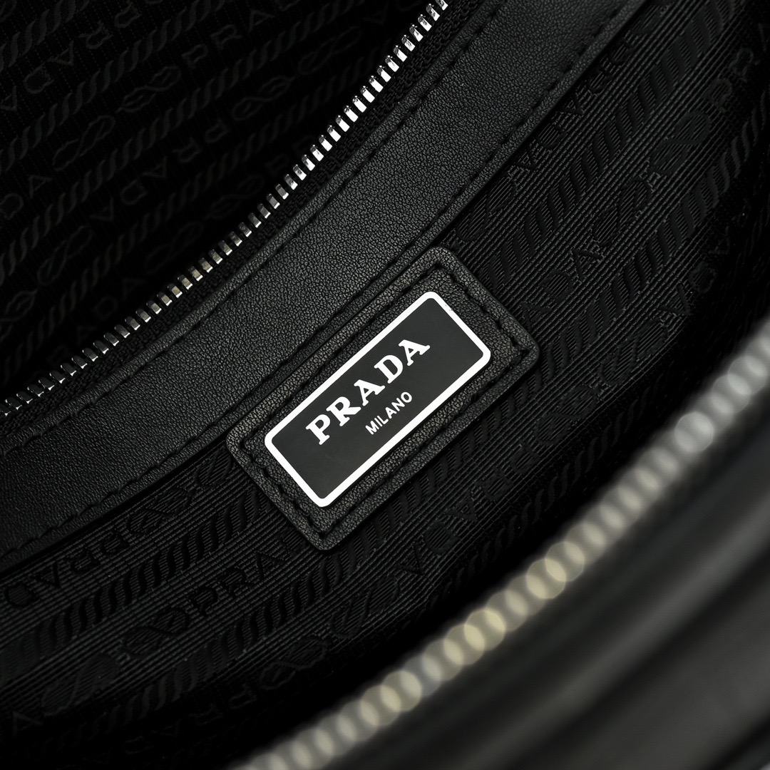 Prada 프라다 남성 크로커다일 엠보 비즈니스 토트백 8