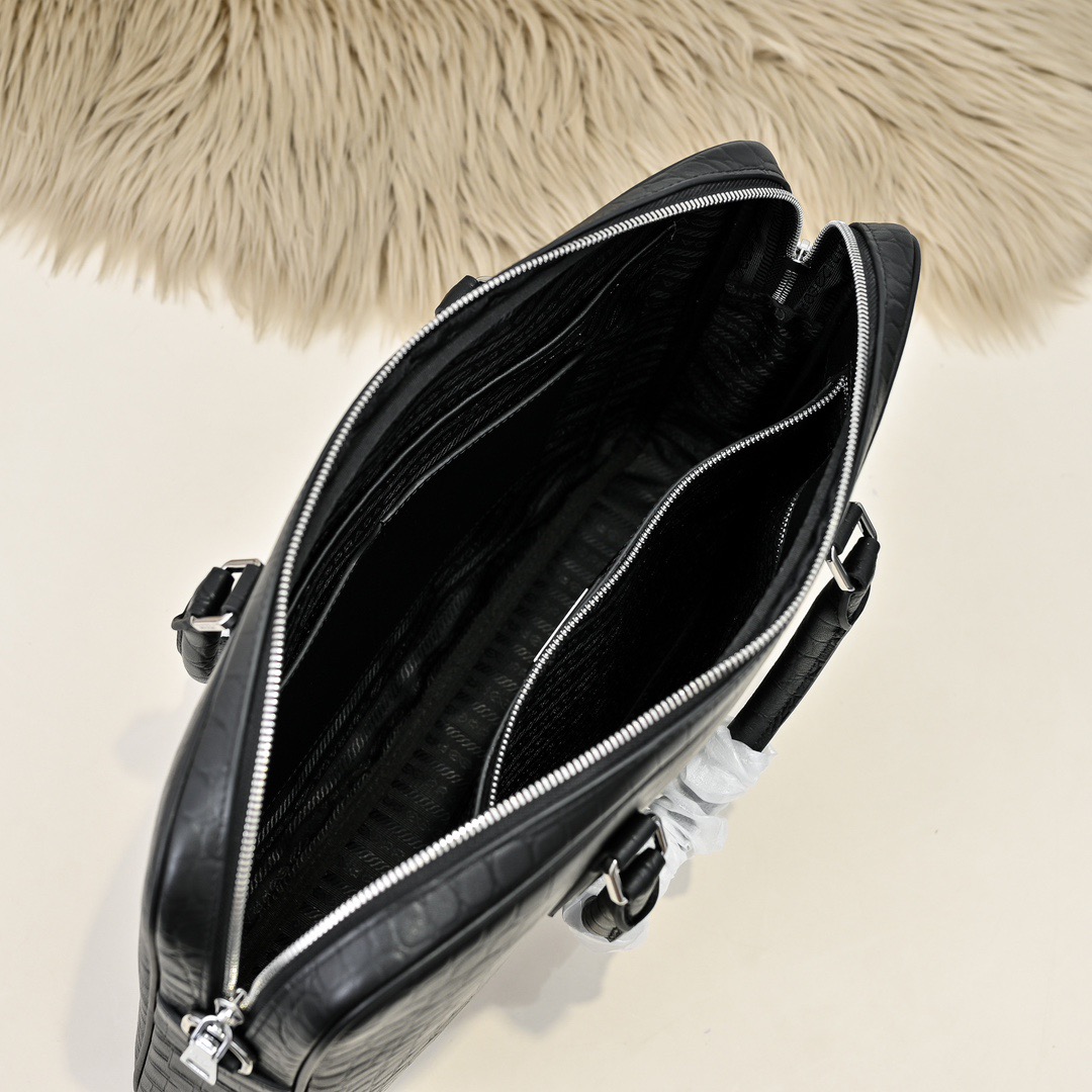 Prada 프라다 남성 크로커다일 엠보 비즈니스 토트백 9