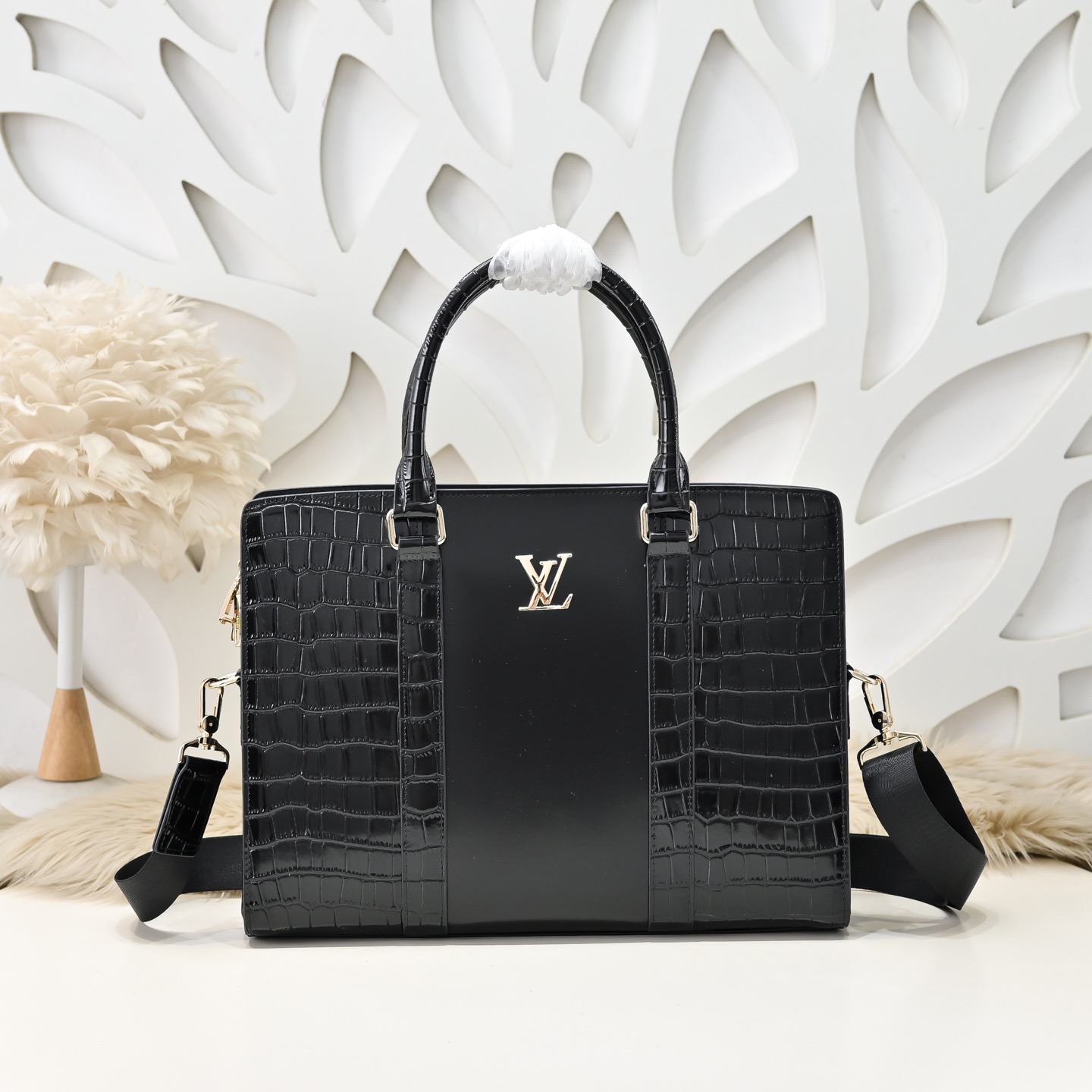 Louis Vuitton 루이비통 남성 크로커다일 패턴 비즈니스 토트백 1