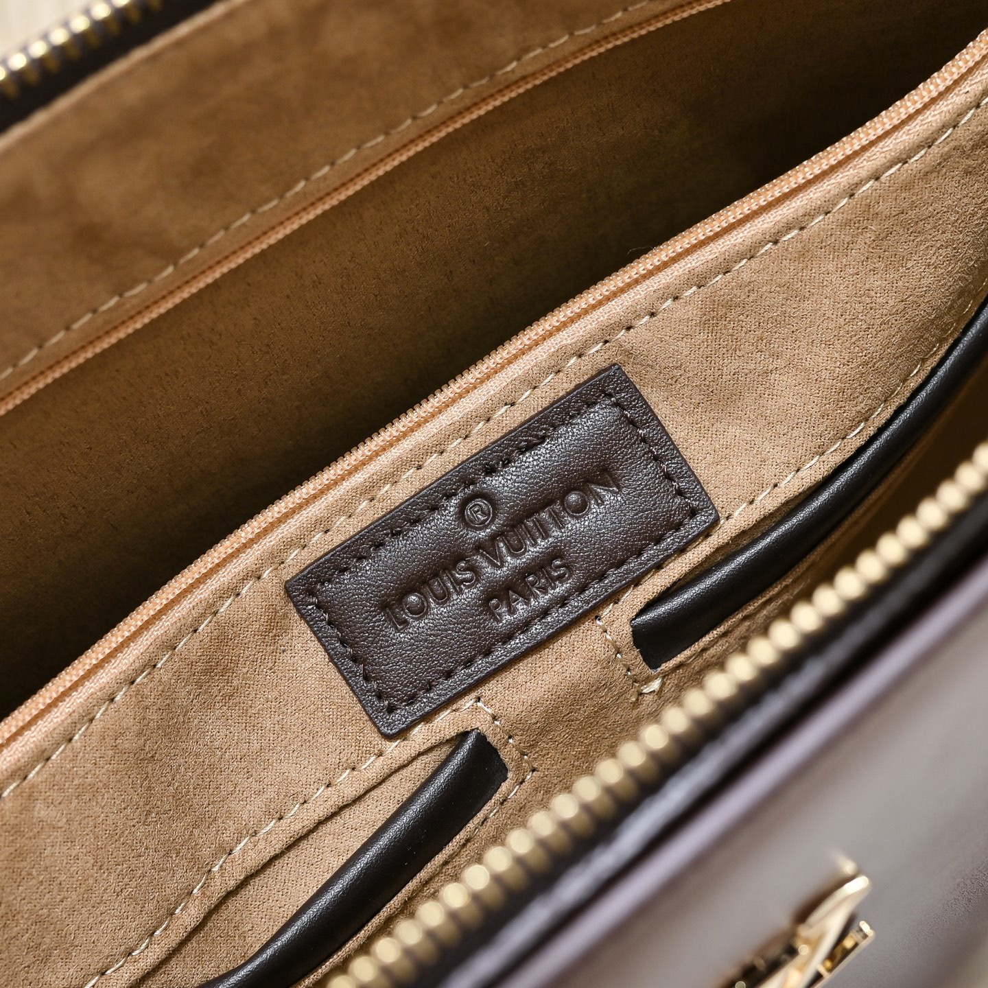 Louis Vuitton 루이비통 남성 크로커다일 패턴 브리프케이스 토트백 8