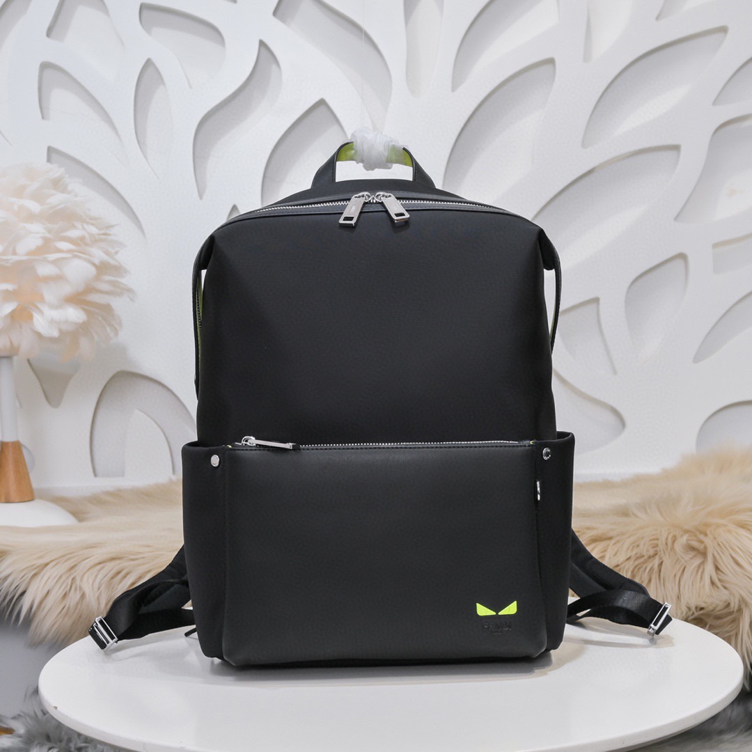 Fendi 펜디 남성 나일론 레더 백팩 1