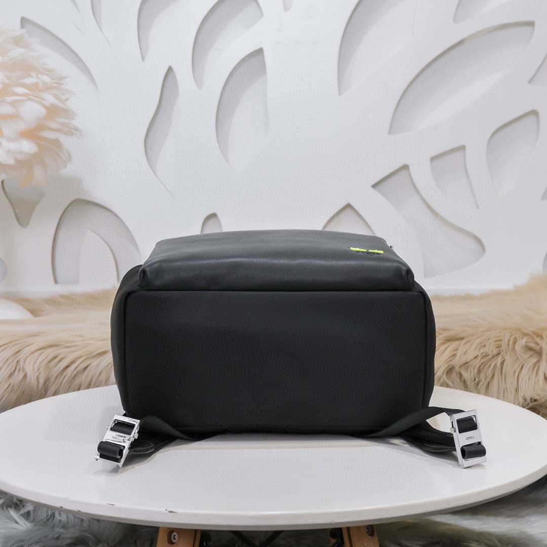 Fendi 펜디 남성 나일론 레더 백팩 7