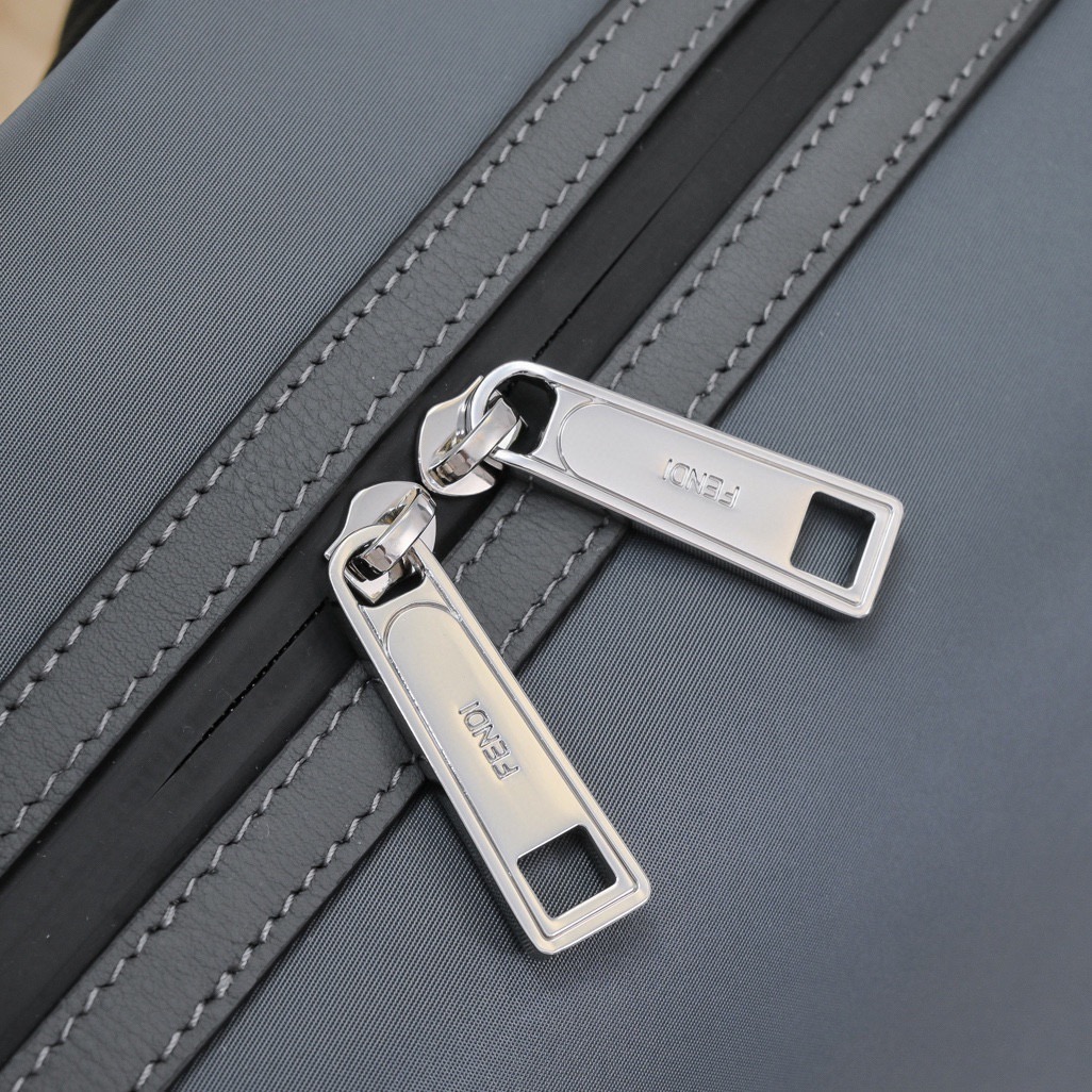 Fendi 펜디 남성 방수 패브릭 레더 믹스 백팩 5