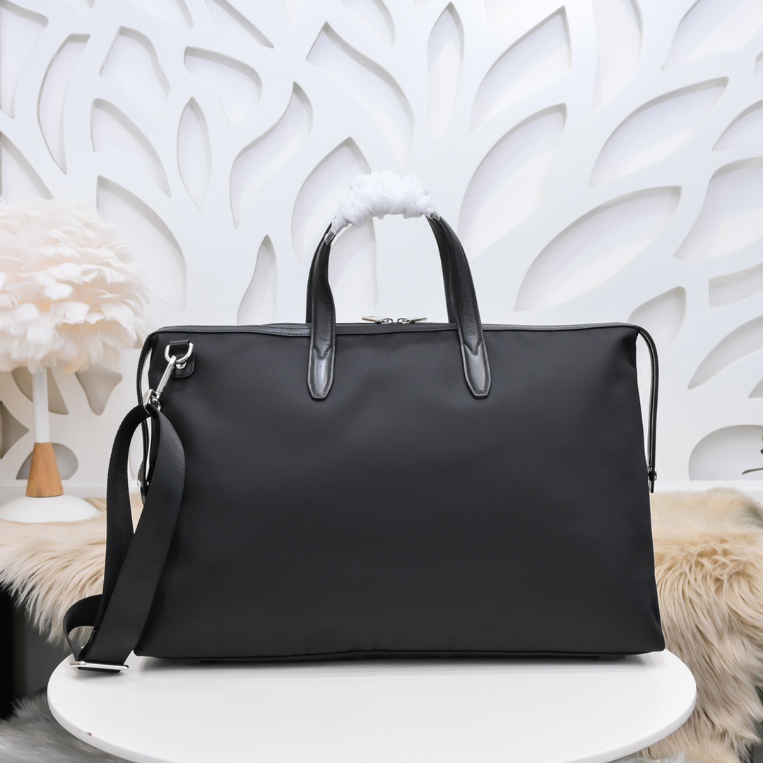 Fendi 펜디 몬스터 아이 나일론 보스턴백 3