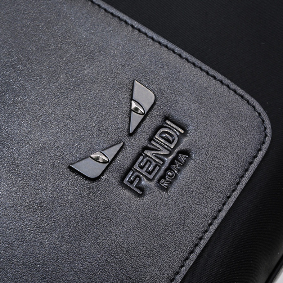 Fendi 펜디 몬스터 아이 나일론 보스턴백 4