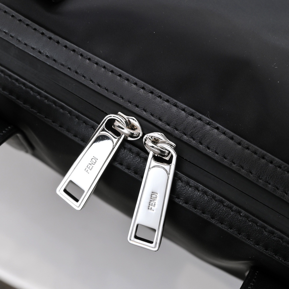 Fendi 펜디 몬스터 아이 나일론 보스턴백 6