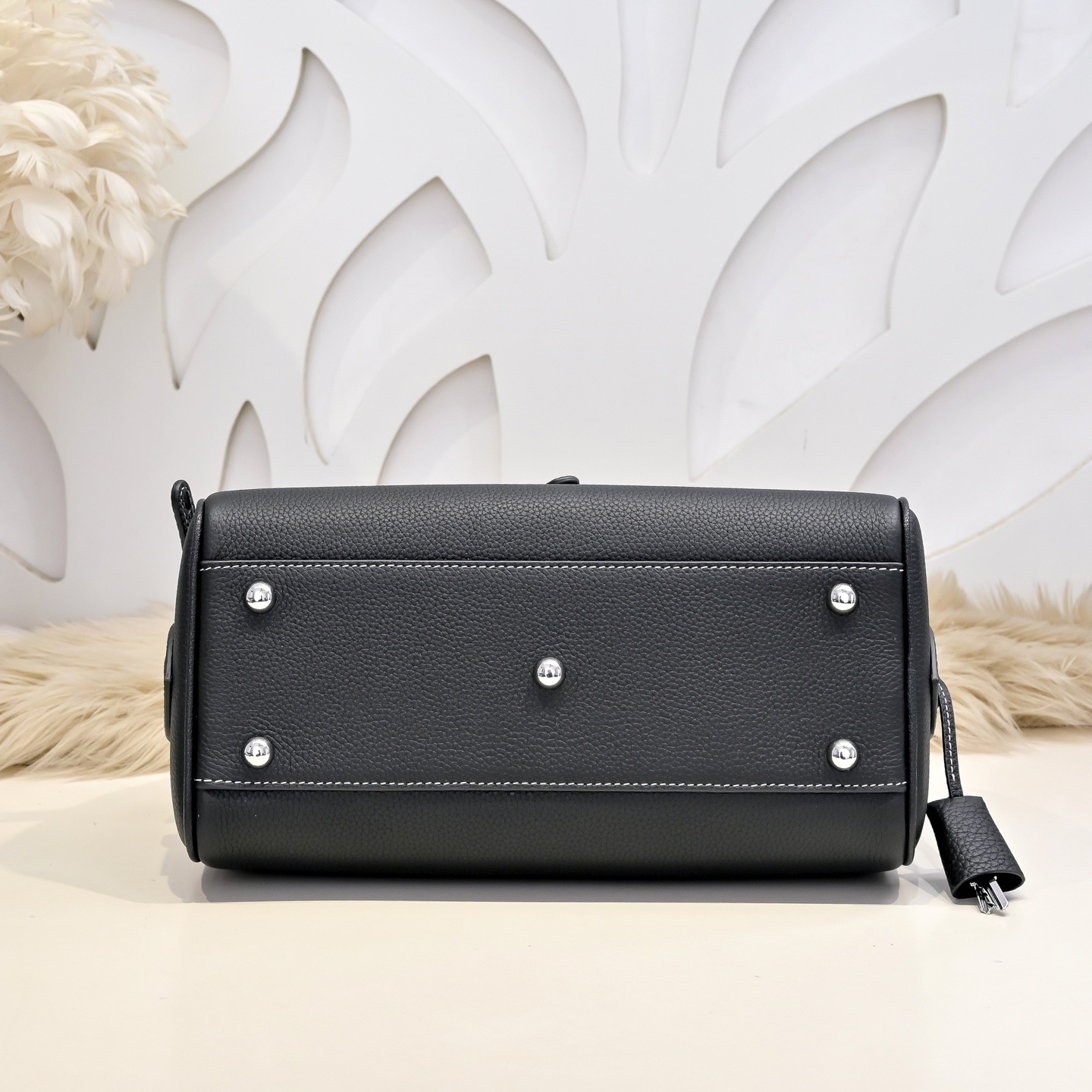 Hermes 에르메스 남성 소가죽 크로스바디 숄더백 7