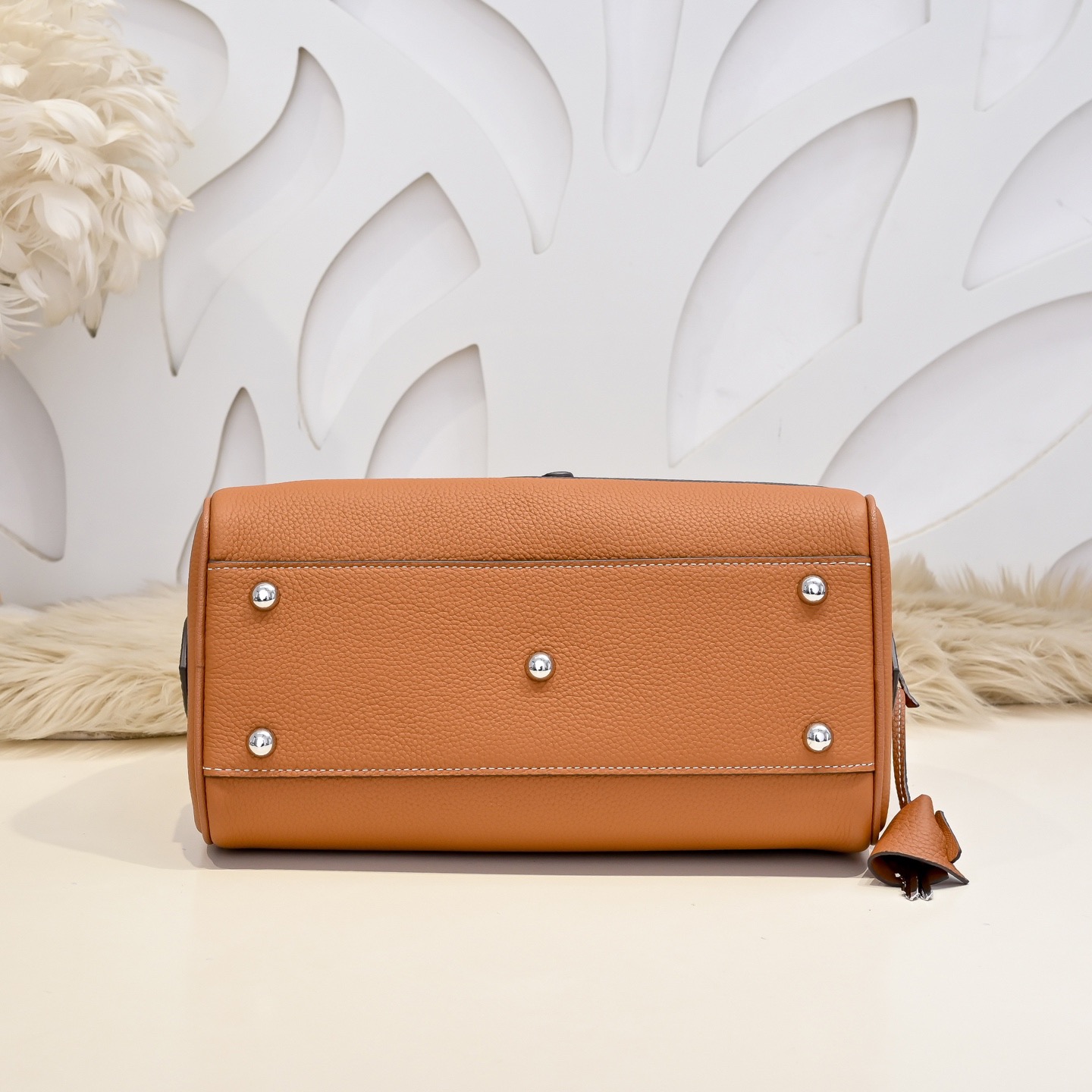 Hermes 에르메스 남성 소가죽 크로스바디 숄더백 7