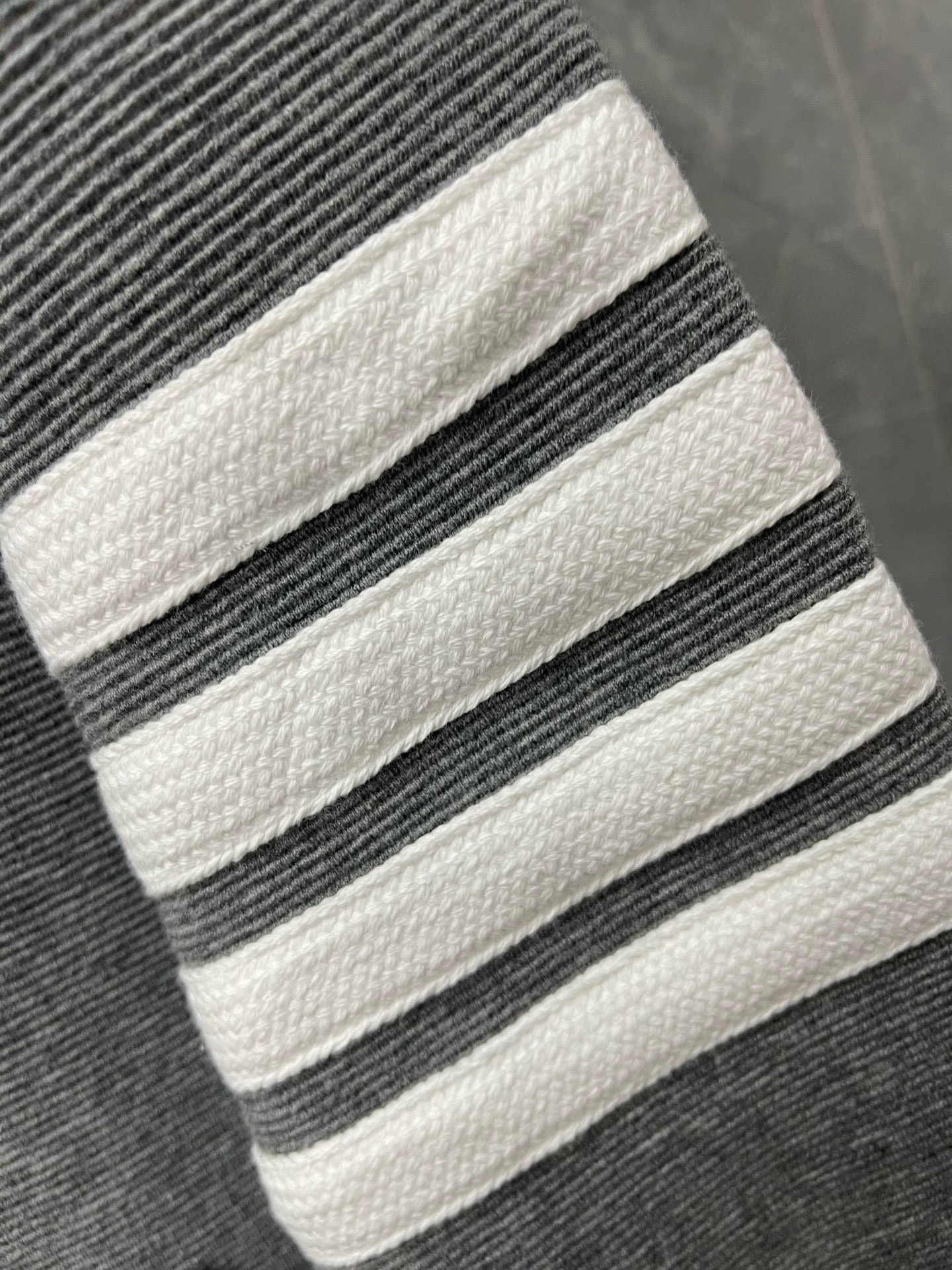 Thom Browne 톰브라운 사선 완장 강아지 자수 집업 후드티 6