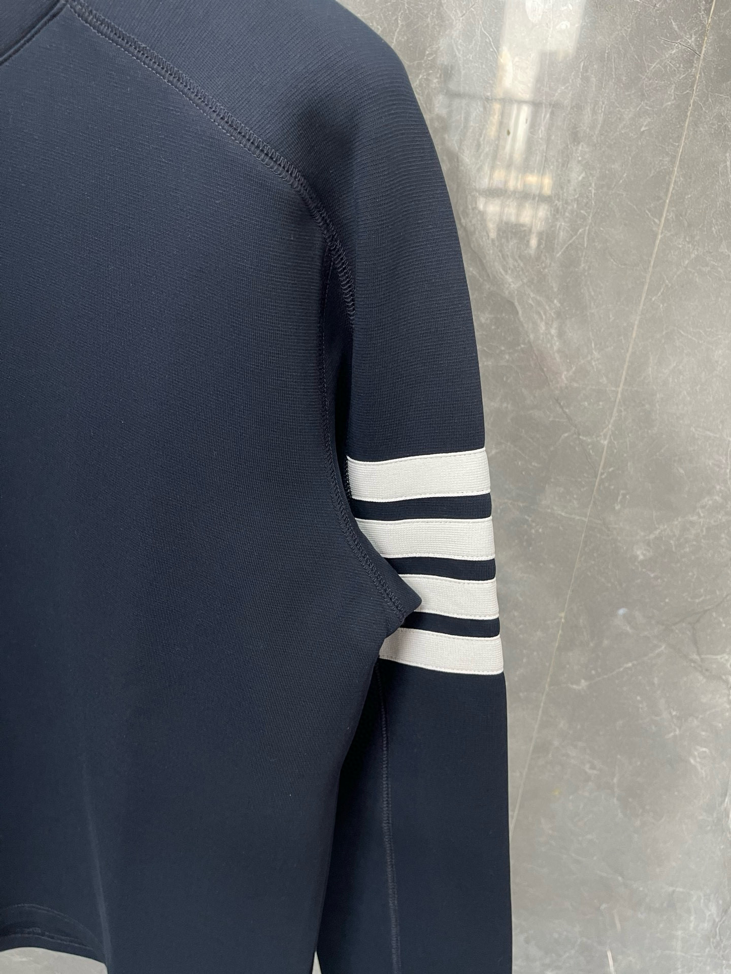 Thom Browne 톰브라운 사선 완장 라운드넥 긴팔 맨투맨 6