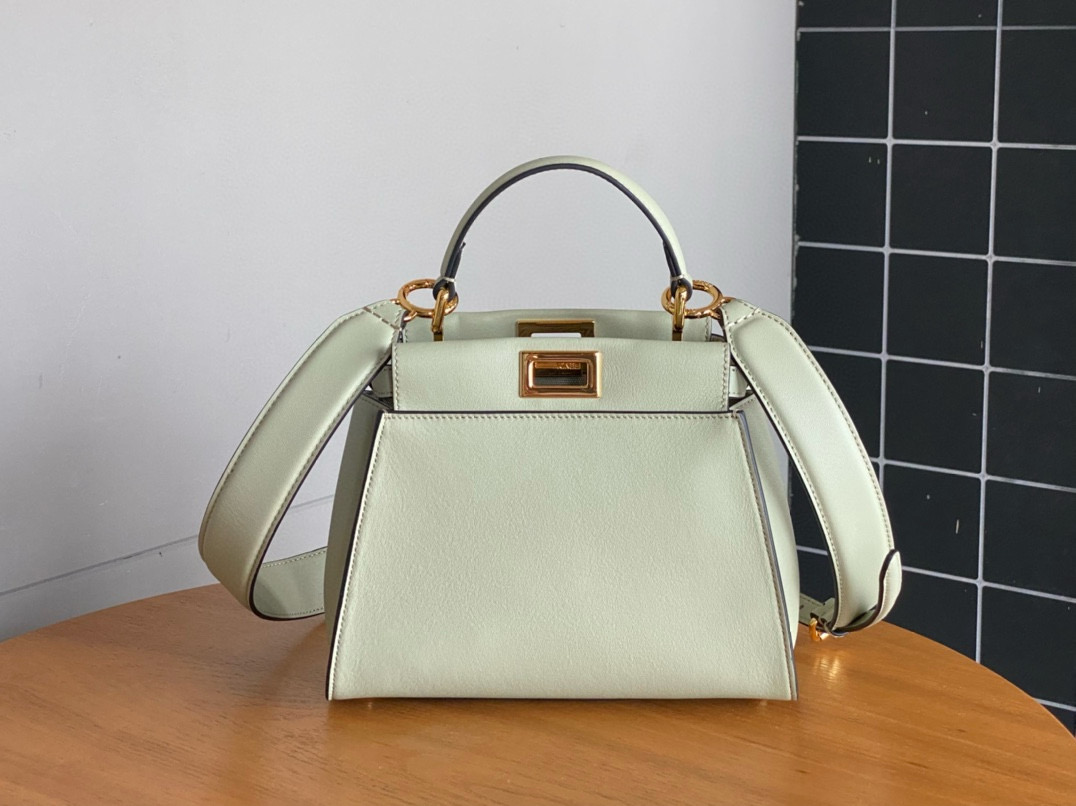 FENDI 펜디 피카부 FF 자수 캔버스 안감 민트 그린 송아지 가죽 토트백 23cm 7