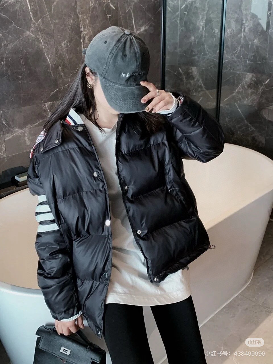 Thom Browne 톰브라운 클래식 사선완장 후드 다운 패딩 재킷 8