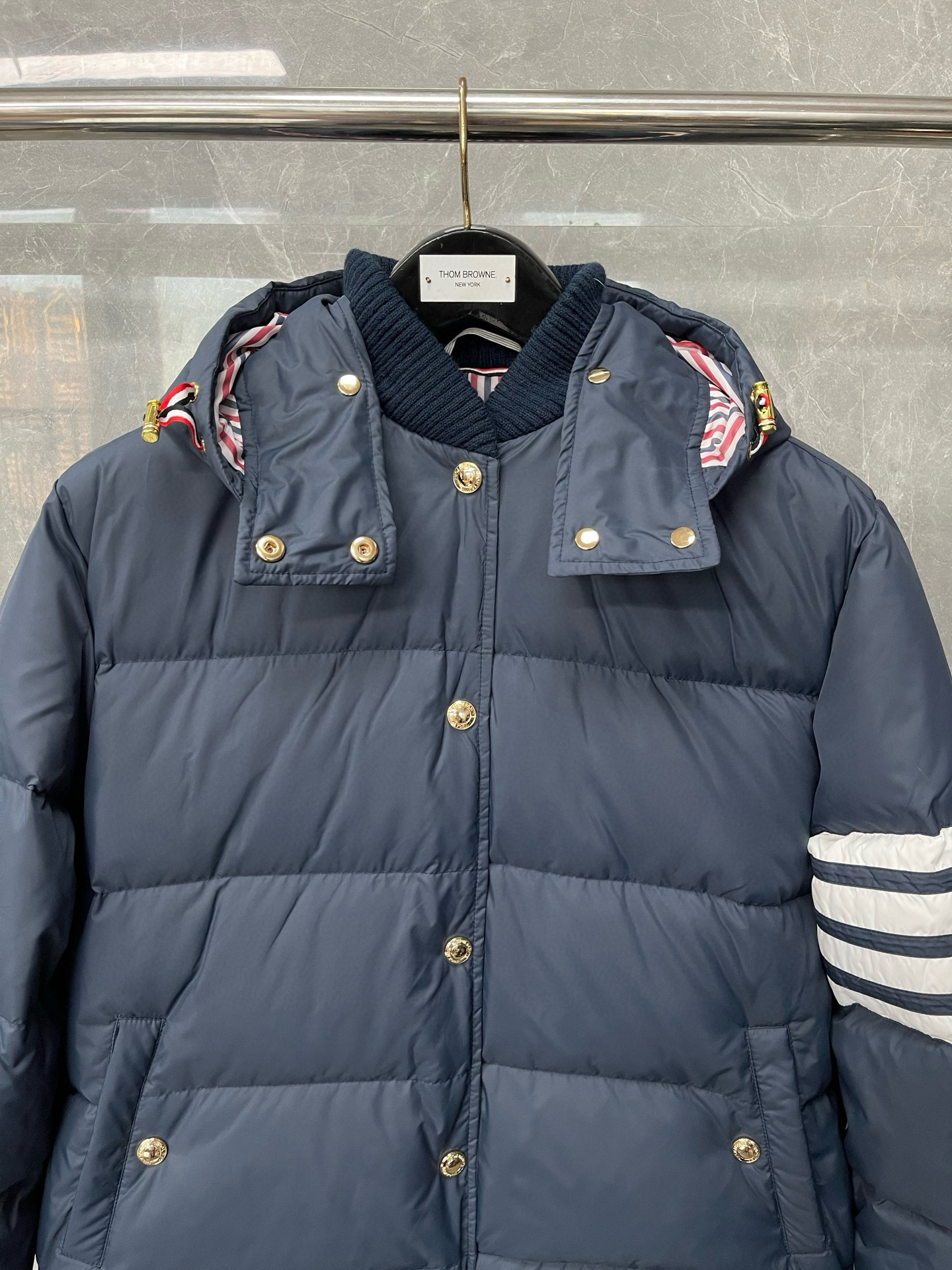 Thom Browne 톰브라운 클래식 사선완장 후드 다운 패딩 재킷 11