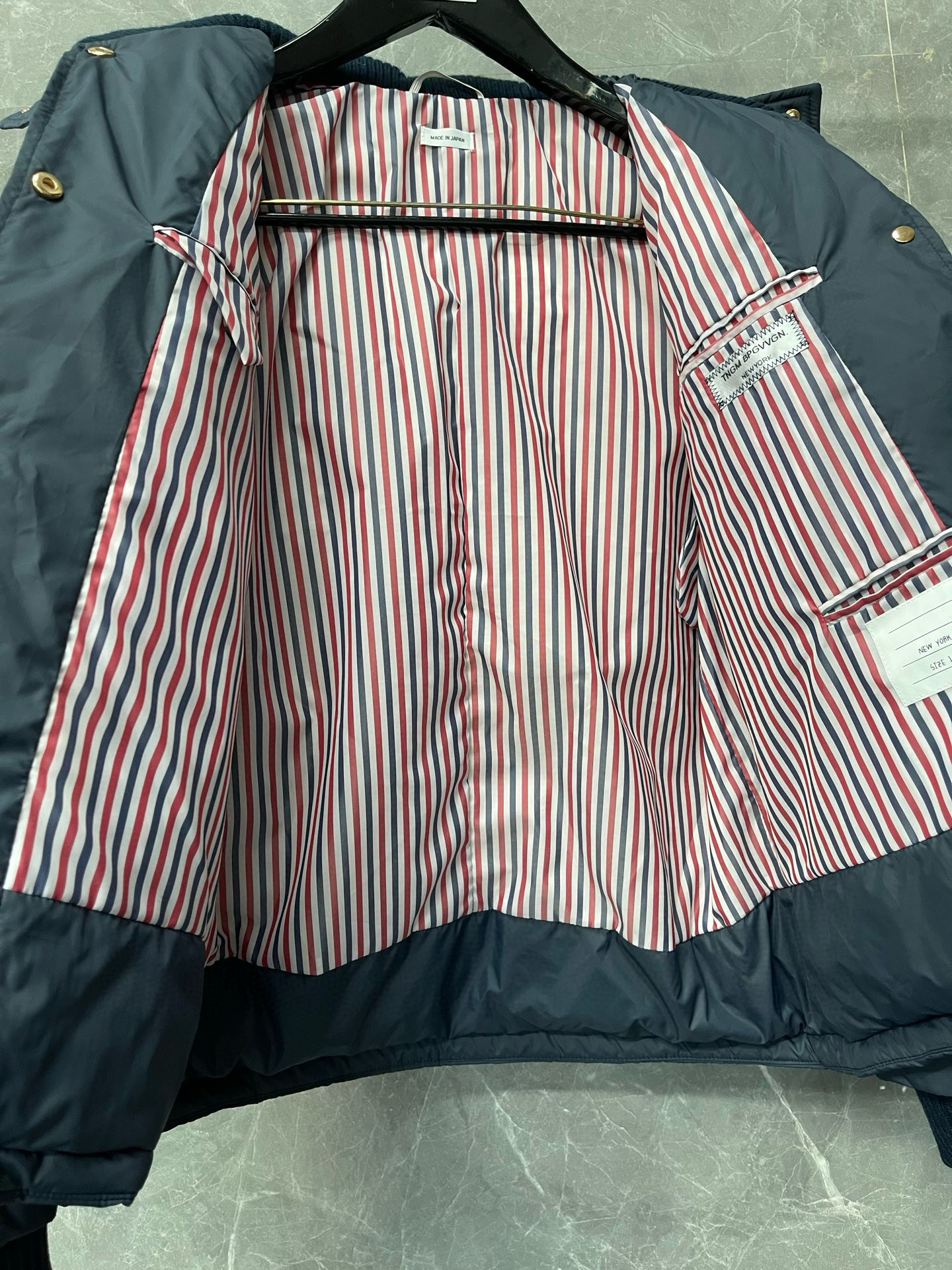 Thom Browne 톰브라운 클래식 사선완장 후드 다운 패딩 재킷 15