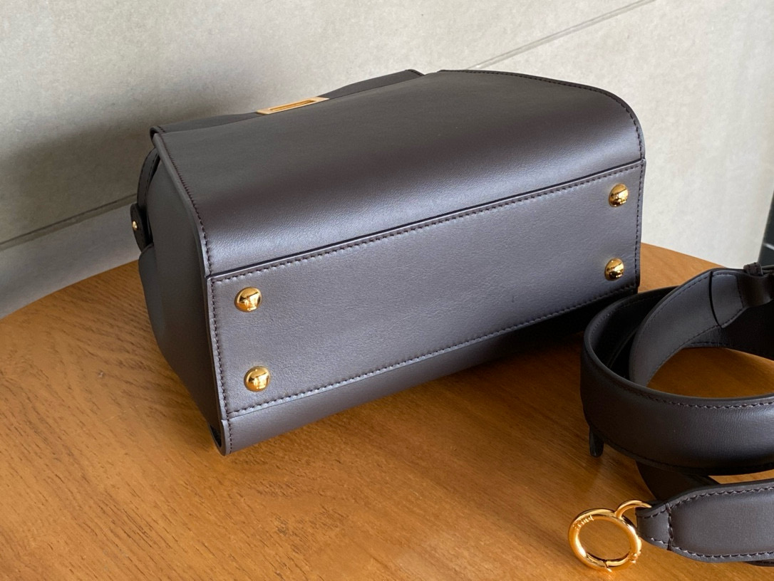 Fendi Peekaboo 펜디 피카부 스몰 토트백 5