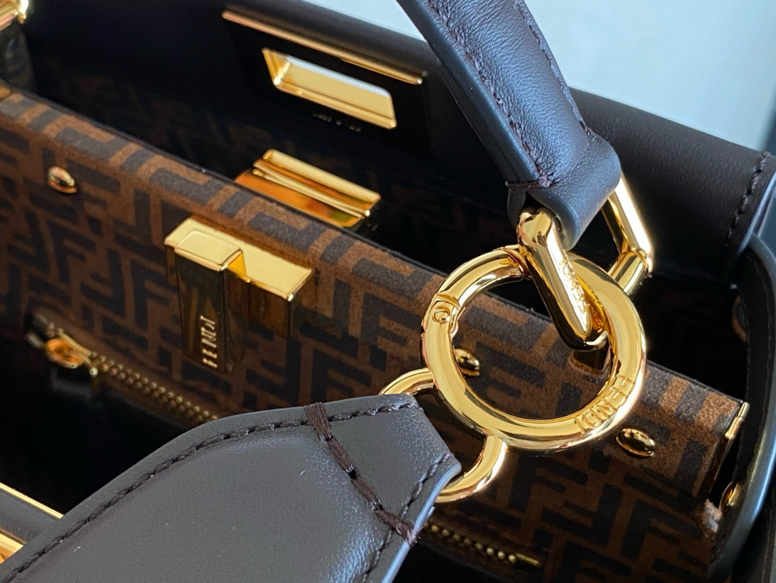 Fendi Peekaboo 펜디 피카부 스몰 토트백 9