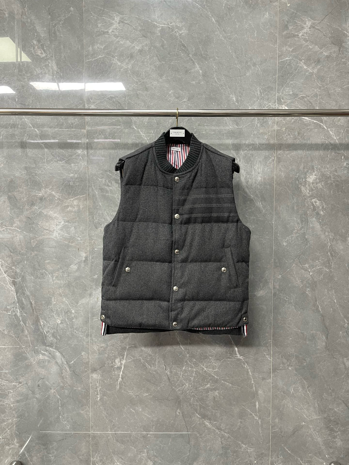 Thom Browne 톰브라운 그레이 울 혼방 다운 패딩 베스트 5