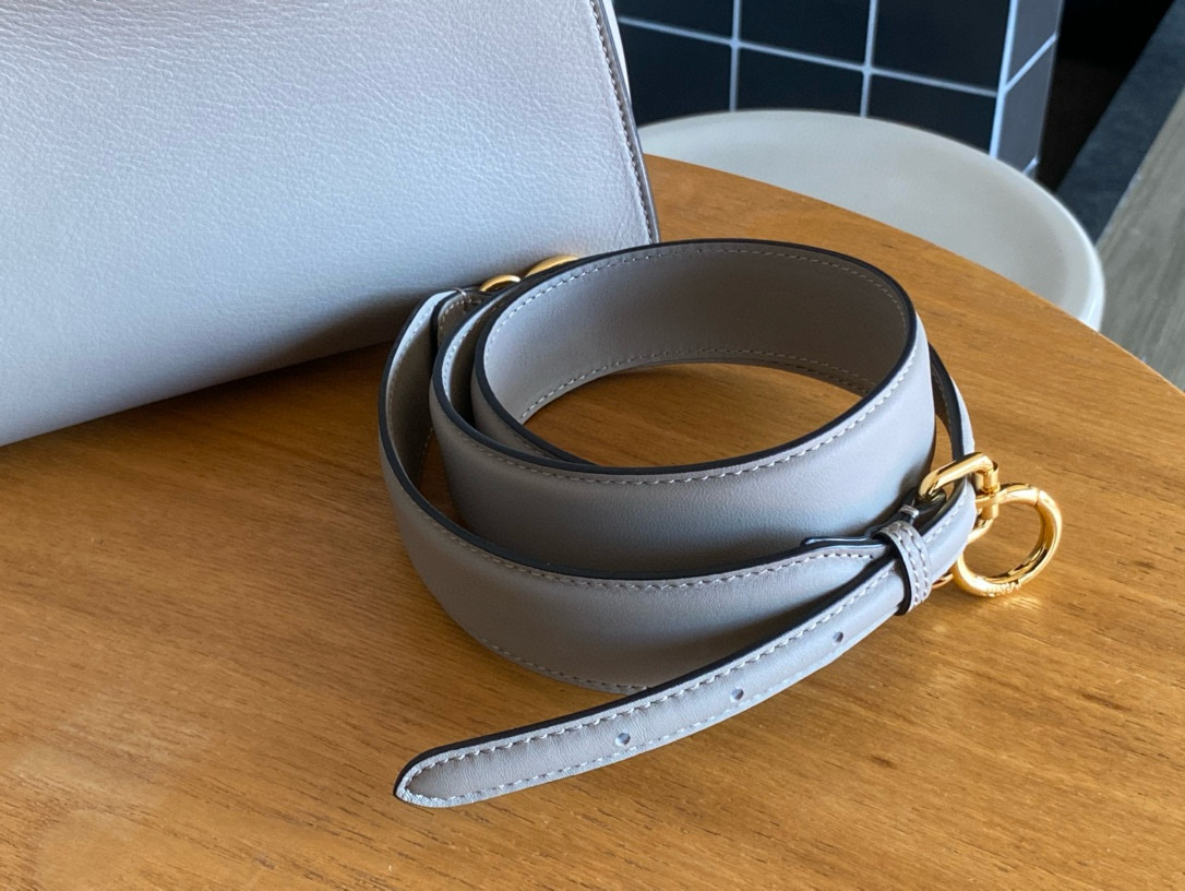 FENDI 펜디 Peekaboo 피카부 23cm 토트백 앵크그레이 6