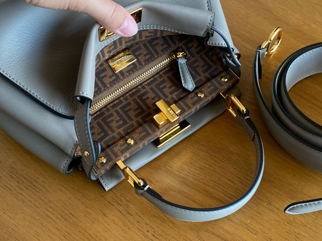 FENDI 펜디 Peekaboo 피카부 23cm 토트백 앵크그레이 8