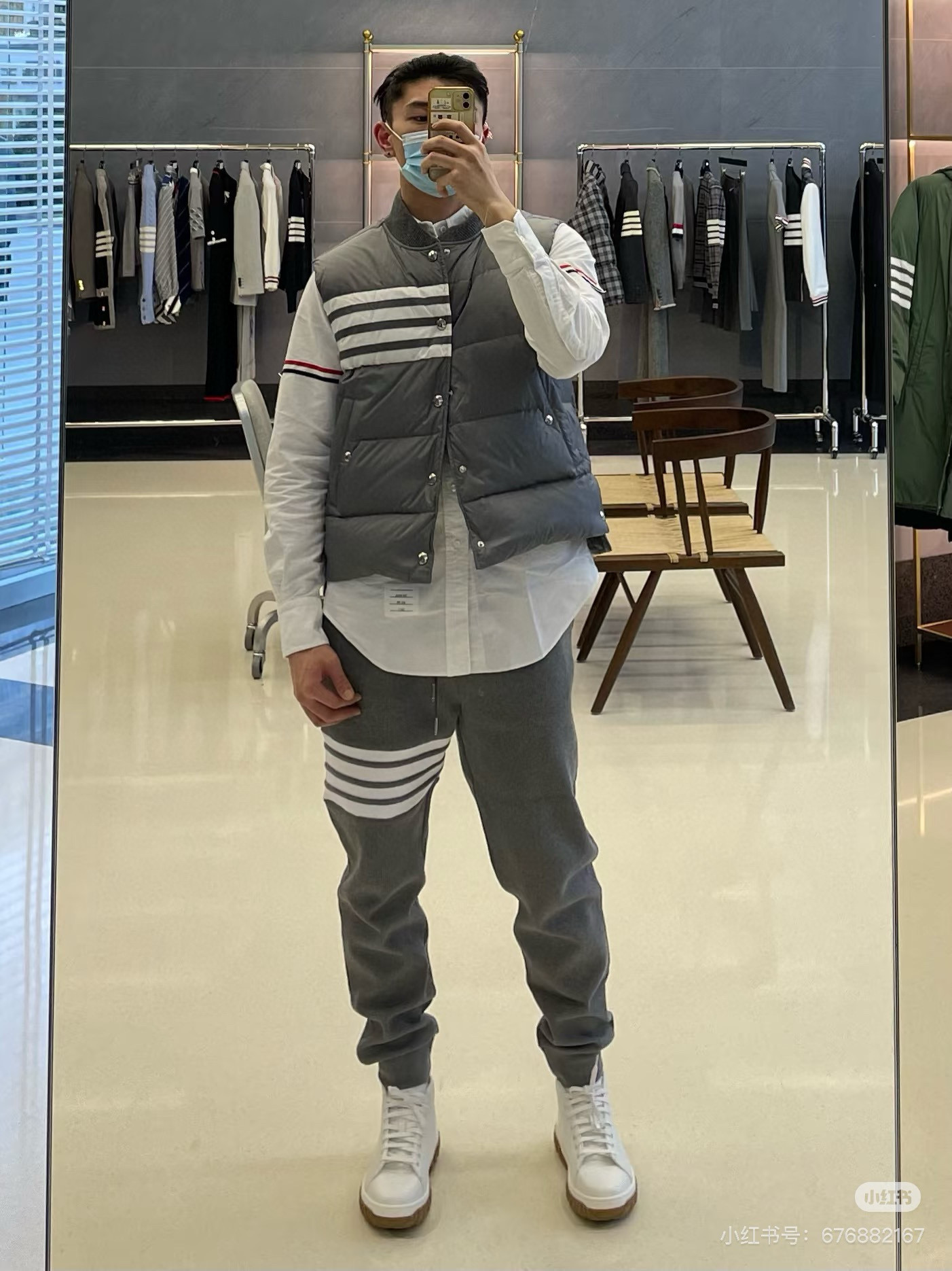 Thom Browne 톰브라운 클래식 사선 스트라이프 다운 패딩 조끼 5