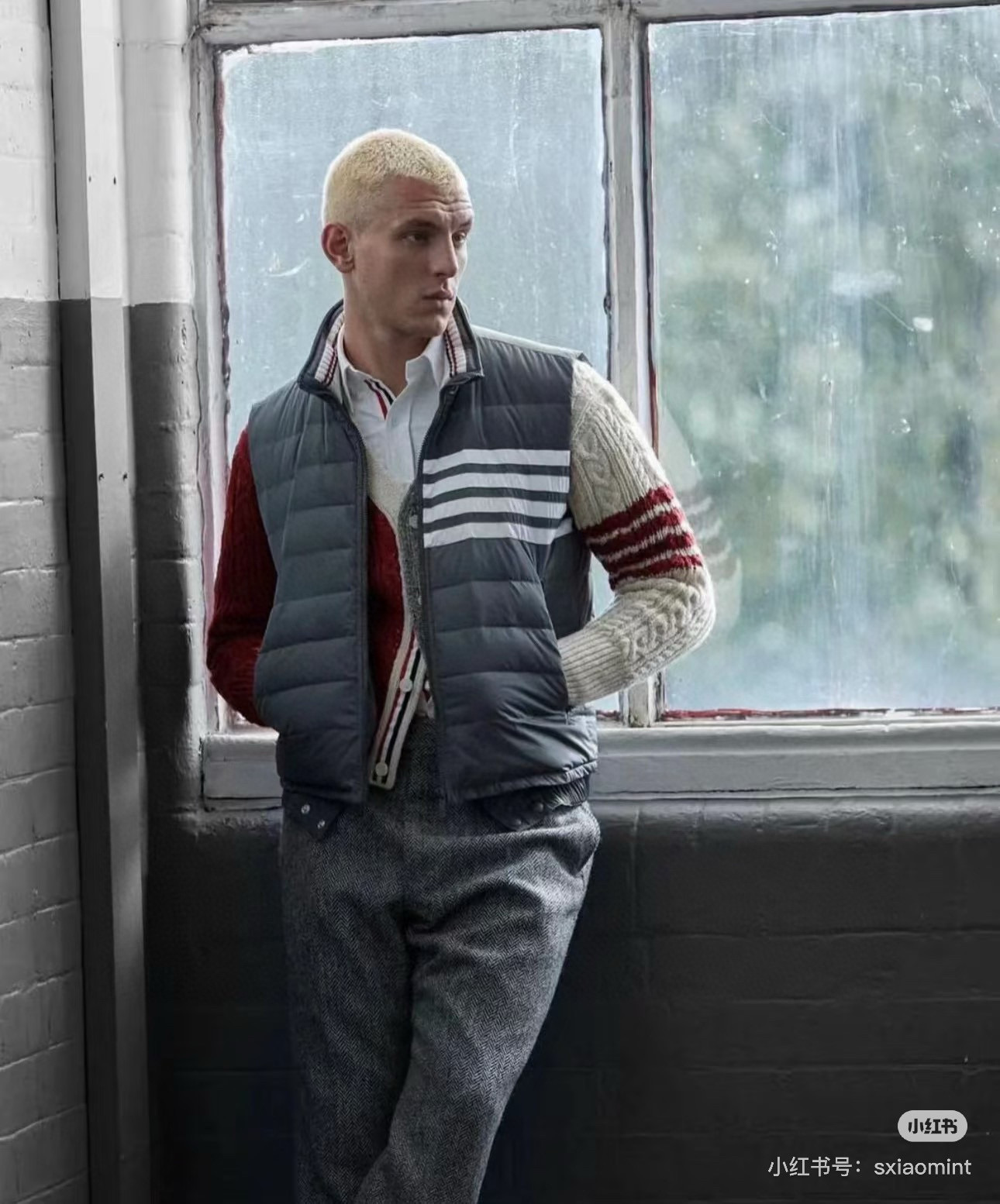 Thom Browne 톰브라운 사선 스트라이프 다운 패딩 조끼 7