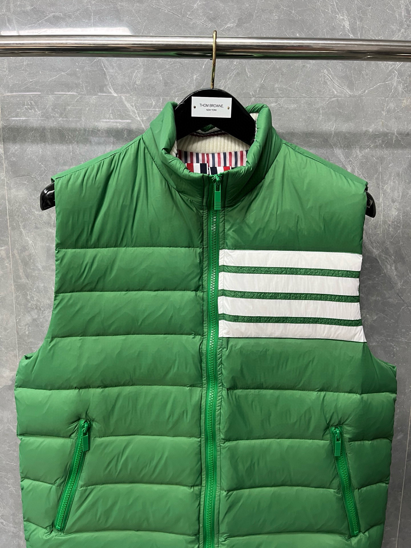 Thom Browne 톰브라운 사선 스트라이프 다운 패딩 조끼 12