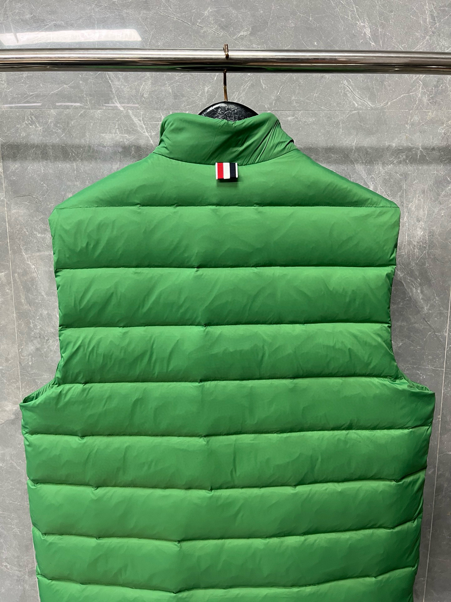 Thom Browne 톰브라운 사선 스트라이프 다운 패딩 조끼 18