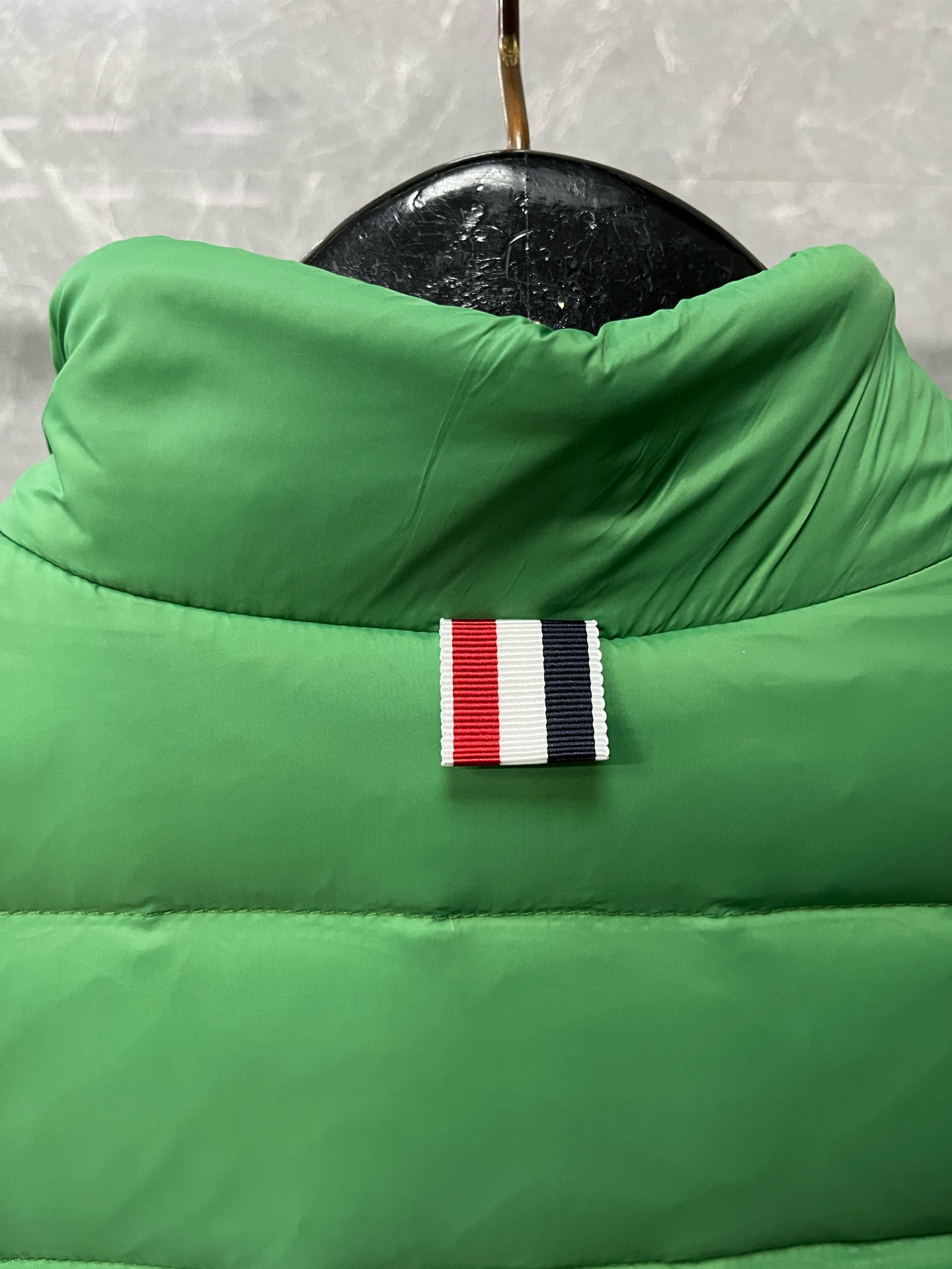 Thom Browne 톰브라운 사선 스트라이프 다운 패딩 조끼 19