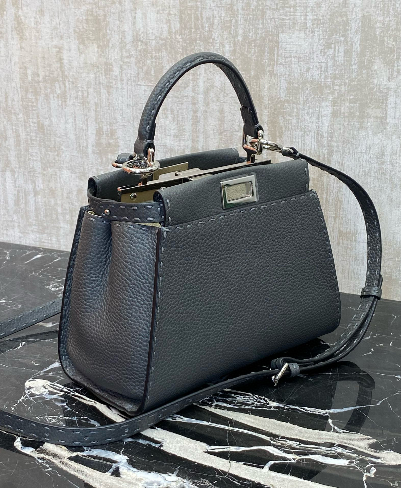 FENDI 펜디 피카부 미니 토트 크로스백 딥그레이 3