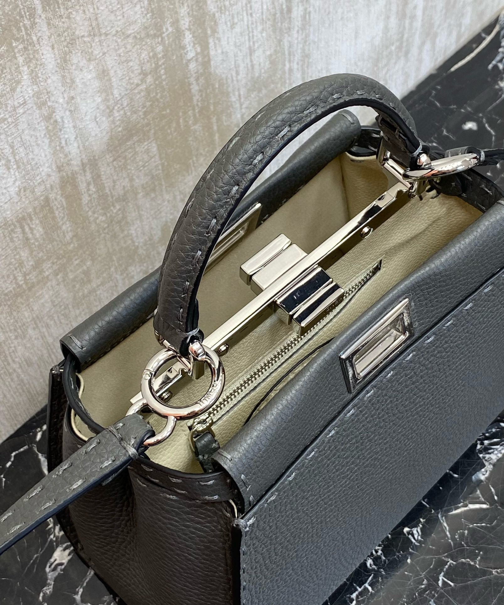 FENDI 펜디 피카부 미니 토트 크로스백 딥그레이 7