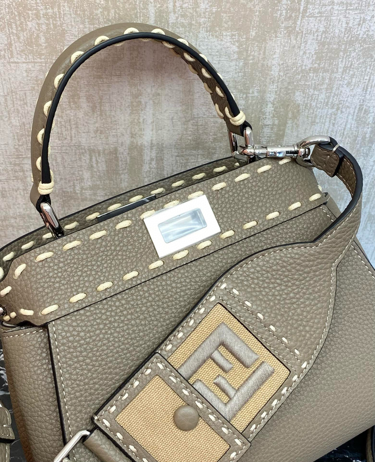 FENDI 펜디 피카부 그레이 토트백 4