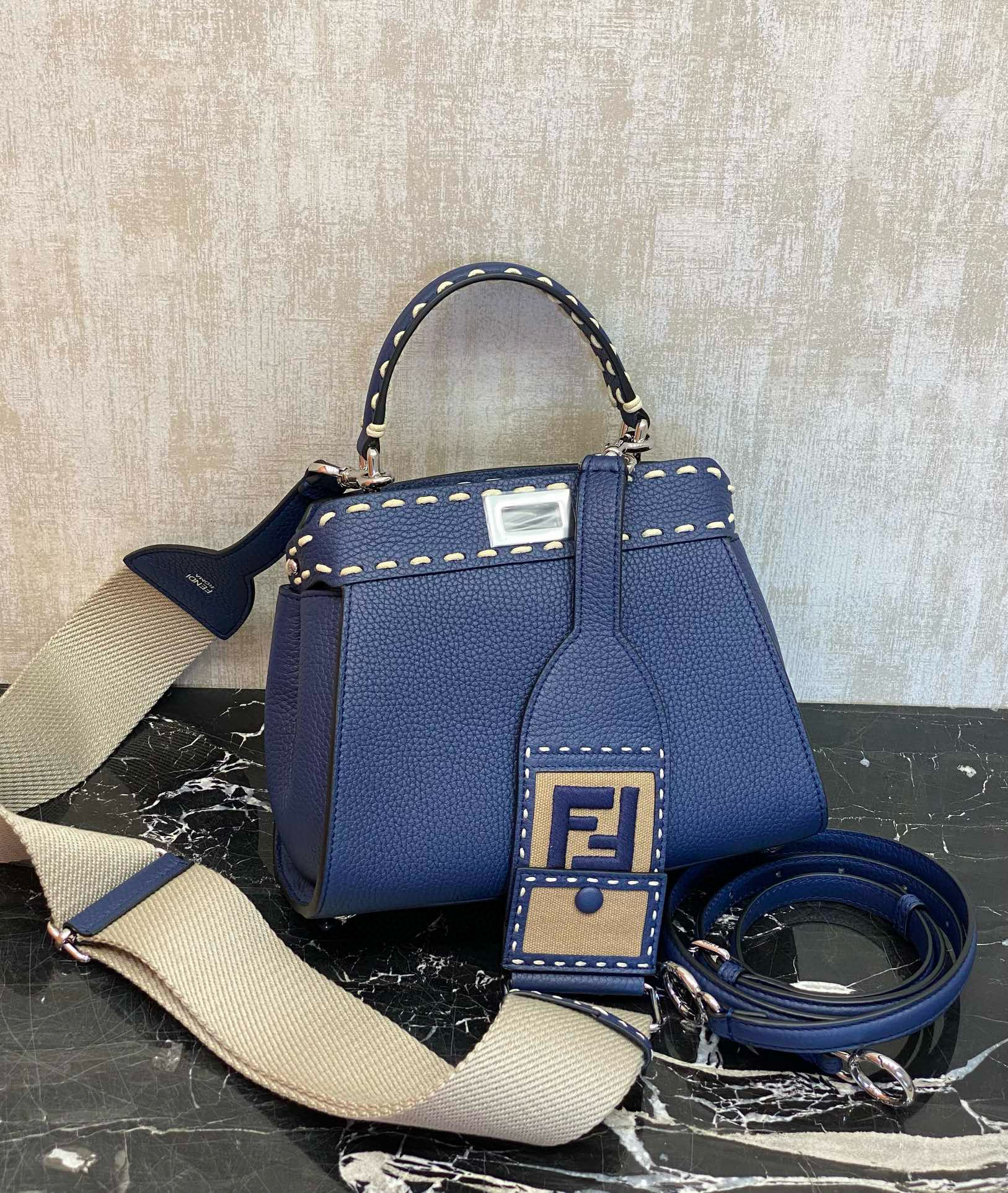 FENDI 펜디 피카부 블루 스티치 토트 크로스백 2