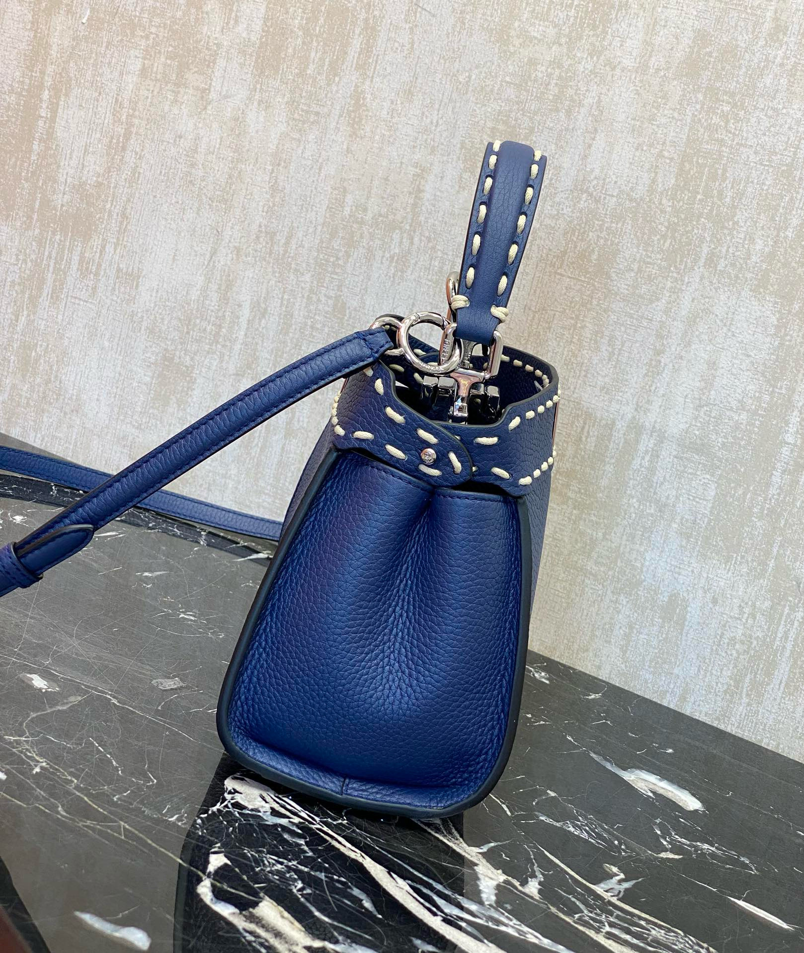 FENDI 펜디 피카부 블루 스티치 토트 크로스백 3