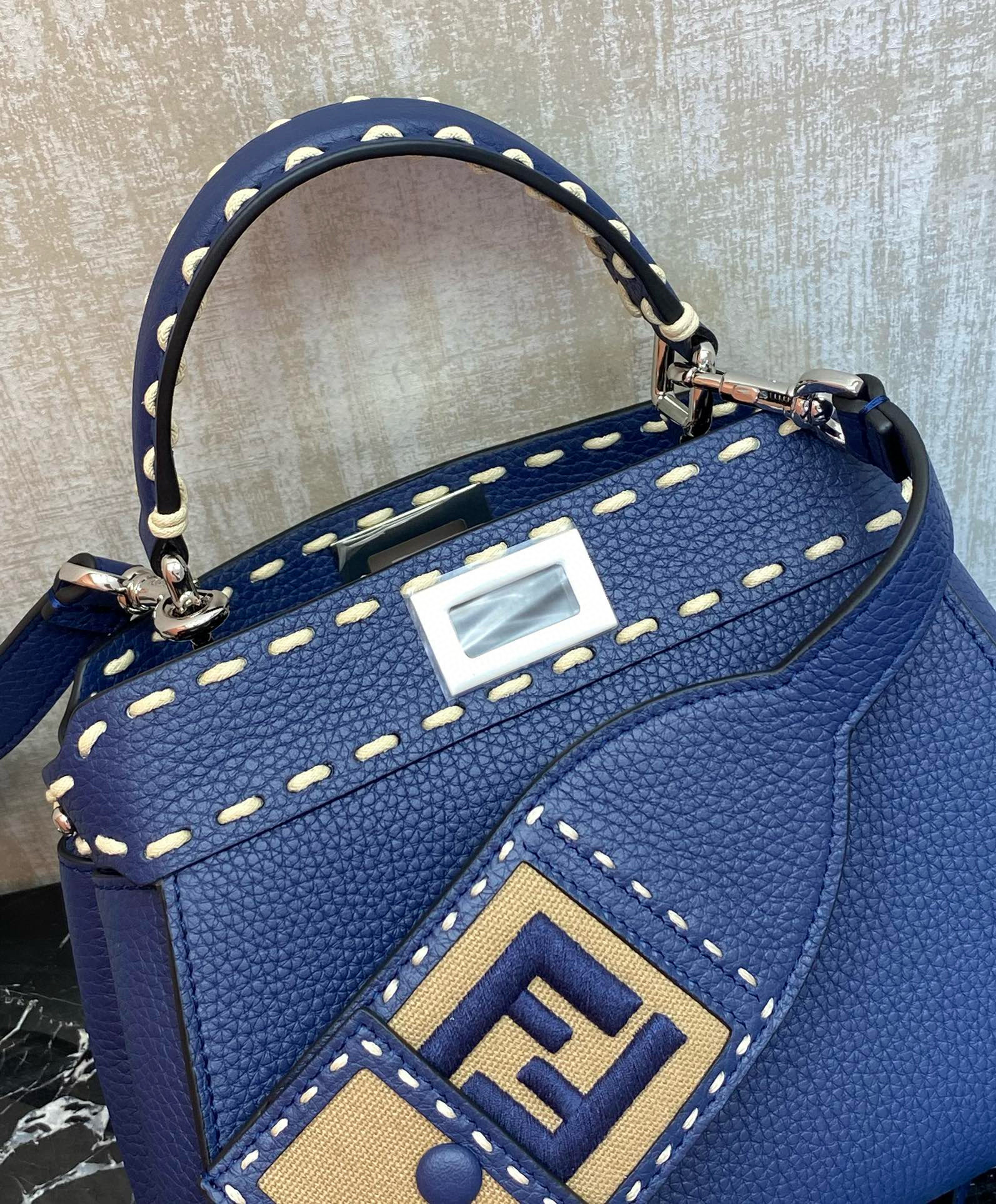 FENDI 펜디 피카부 블루 스티치 토트 크로스백 6