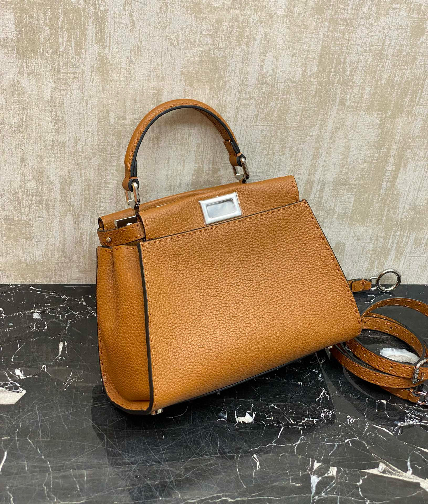 FENDI 펜디 피카부 토트백 미니 브라운 3